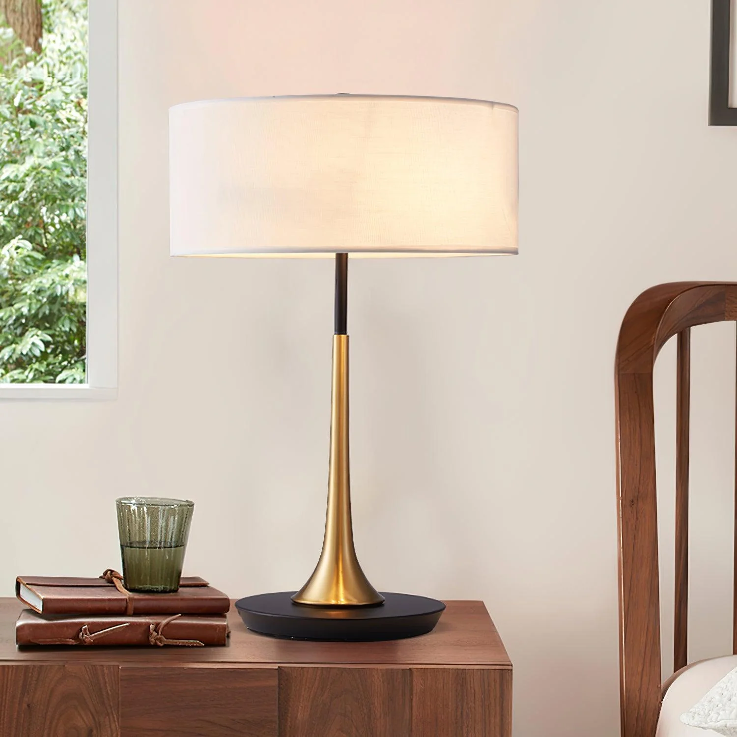 Dana Table Lamp - ∅ 14.1″ x H 21.6″/ Dia 36cm x H 55cm / Black & Gold / UK plug