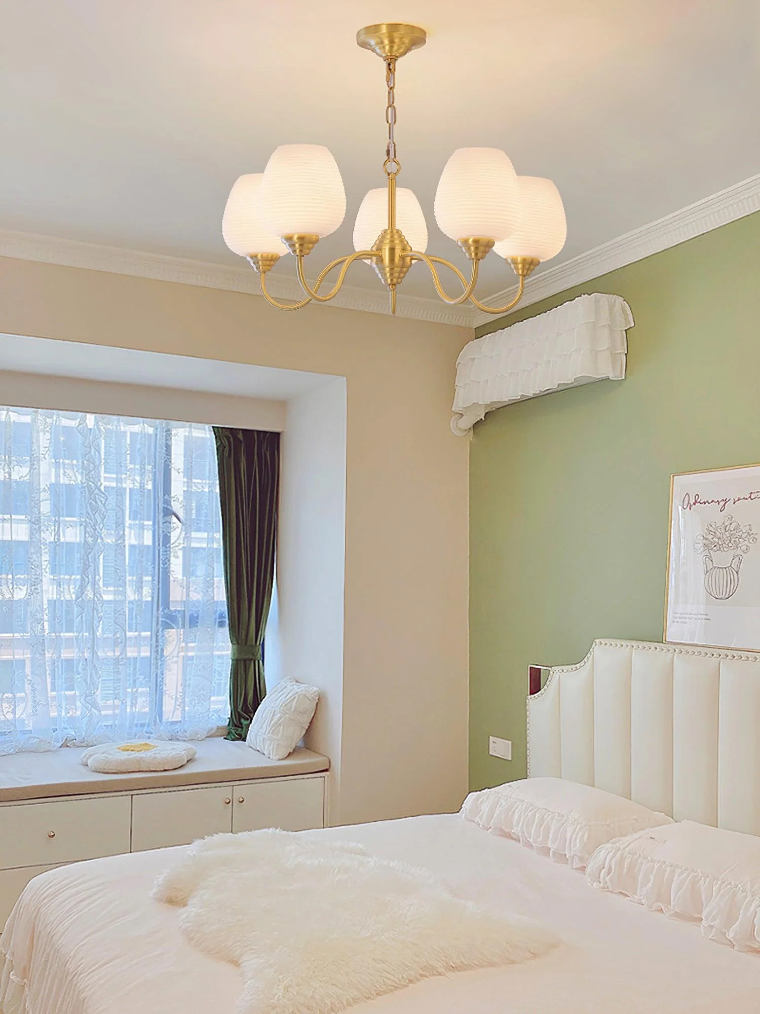 Люстра Endon Alton - 3 плафона ∅63см x 26см, латунь, белый