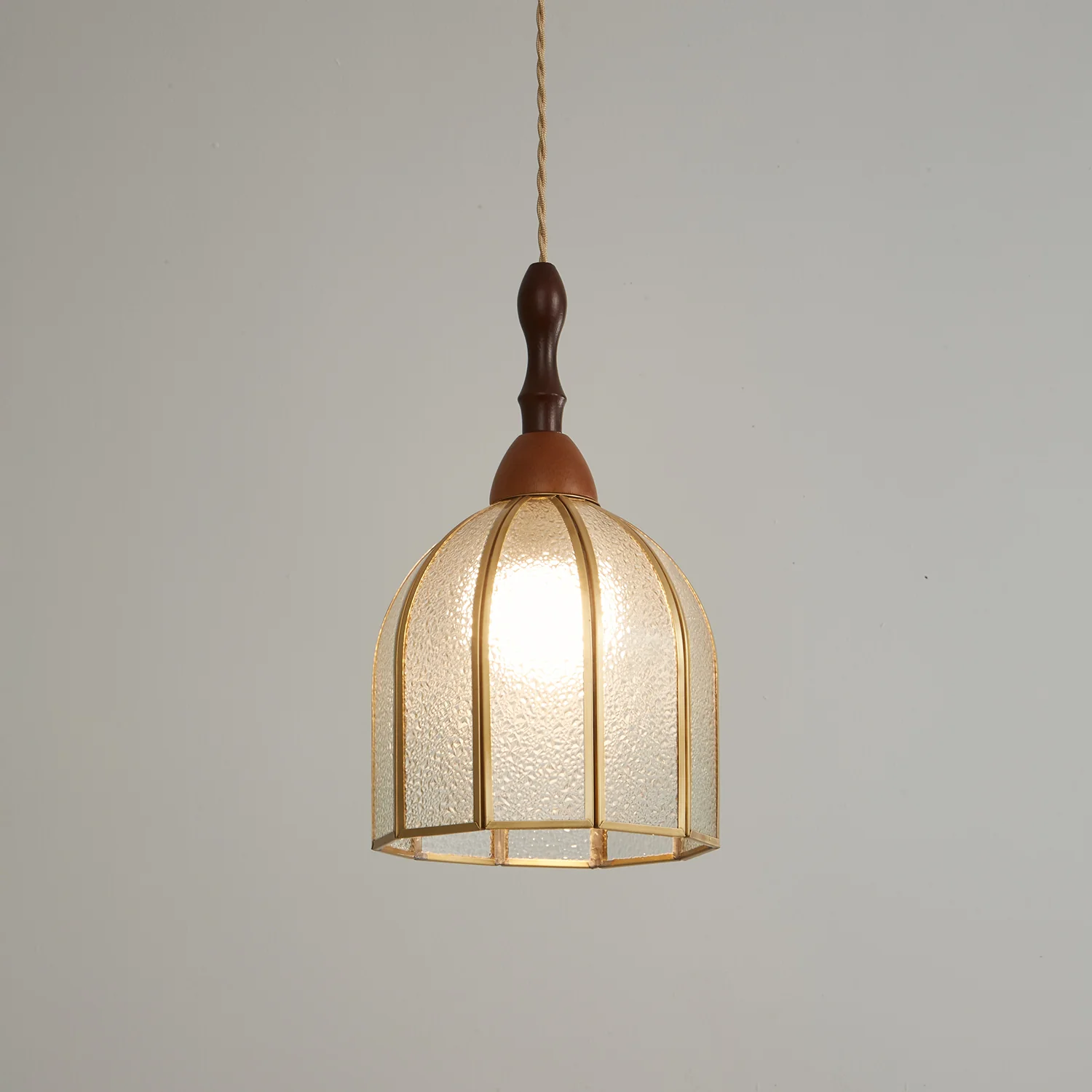 Подвесной светильник Tiffany Stained Glass - модель E, ∅22см x 35см, золотой