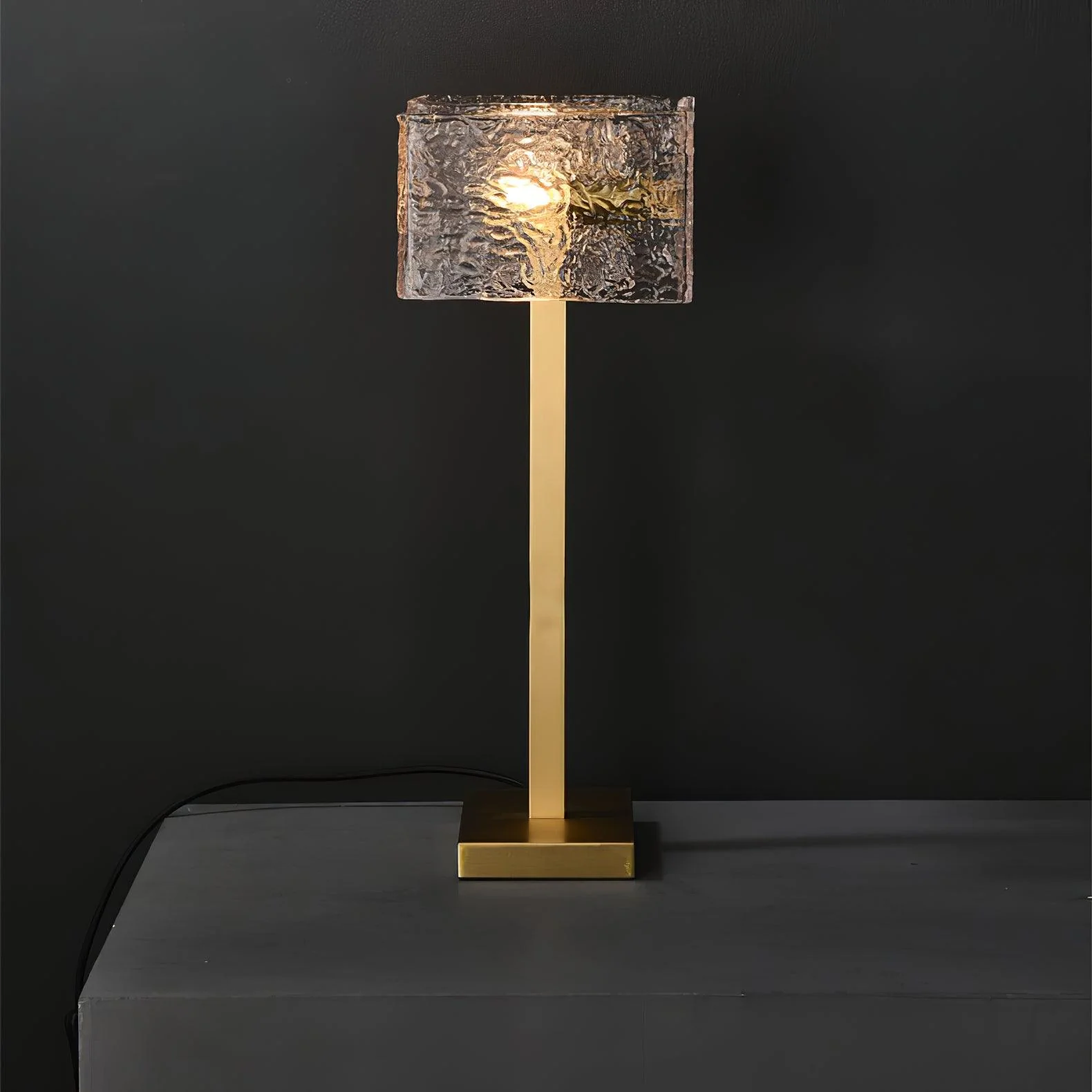 Roosevelt Table Lamp - ∅ 7.8″ x H 19.6″ / Dia 20cm x H 50cm / Brass+Clear / UK plug