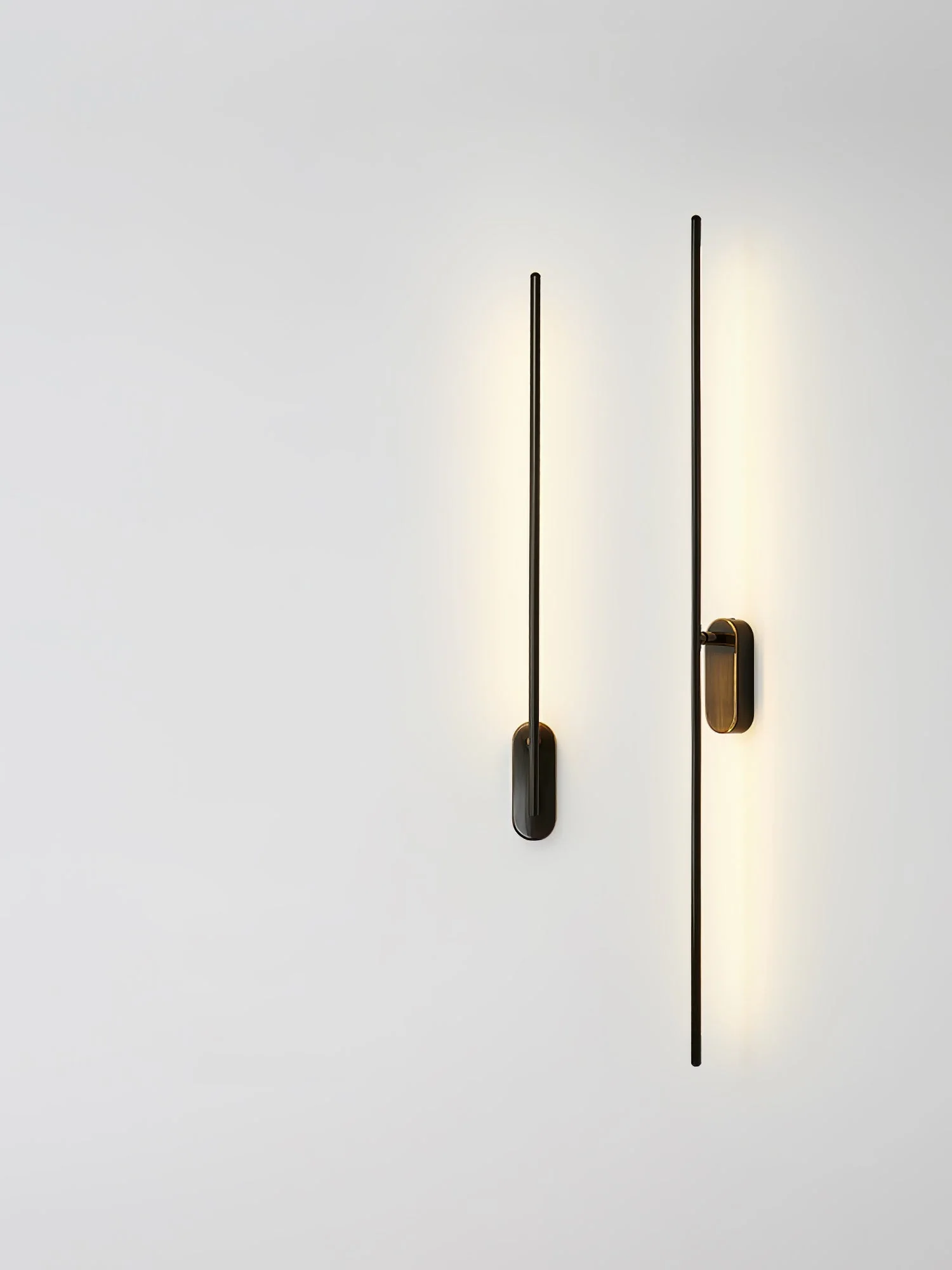 Stick Shaped Plug In Sconce - L 2″ x W 3.1″ x H 37.4″ / L 5cm x W 8cm x H 95cm Set of 2 / Oxidized Black & Warm Light / EU Plug