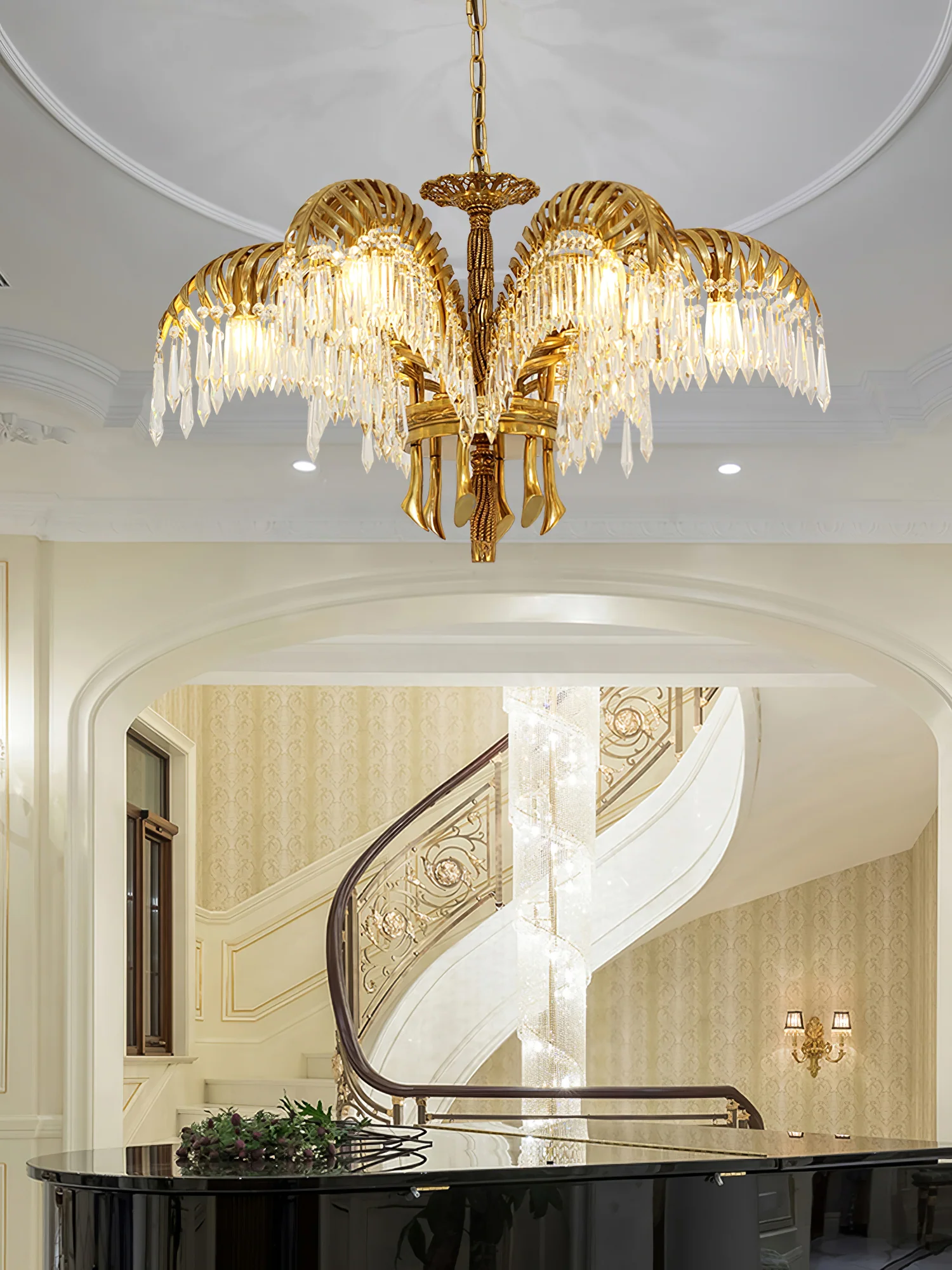 Люстра Brass Palm Leaf Crystal - 8 подвесов ∅82см x 50см, латунь, прозрачный кристалл