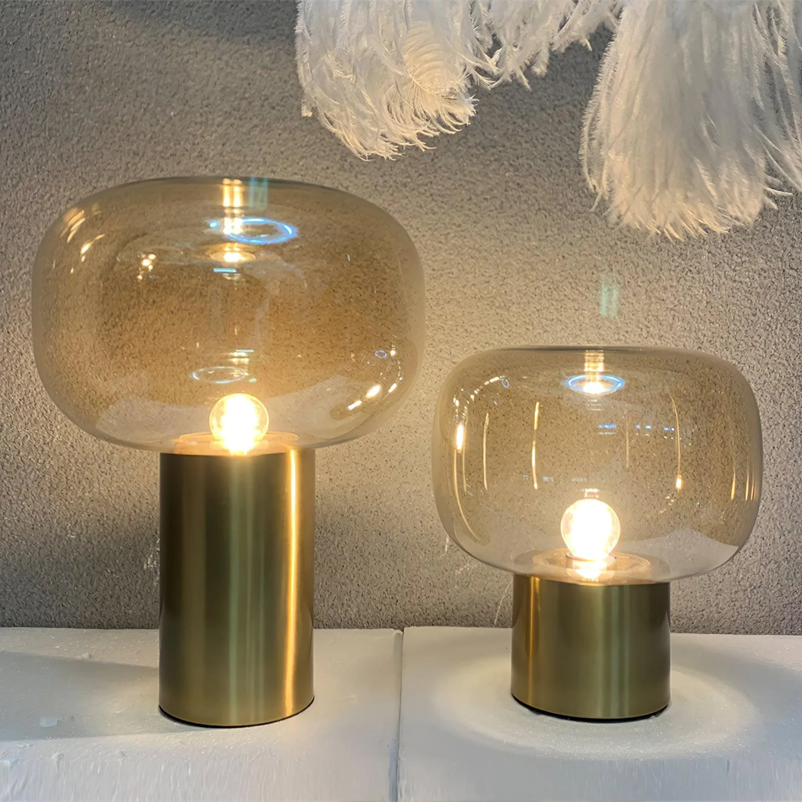 Noak Table Lamp - ∅ 11.8″ x H 16.1″/ Dia 30cm x H 41cm / Gold & Smoke Gray / AU plug