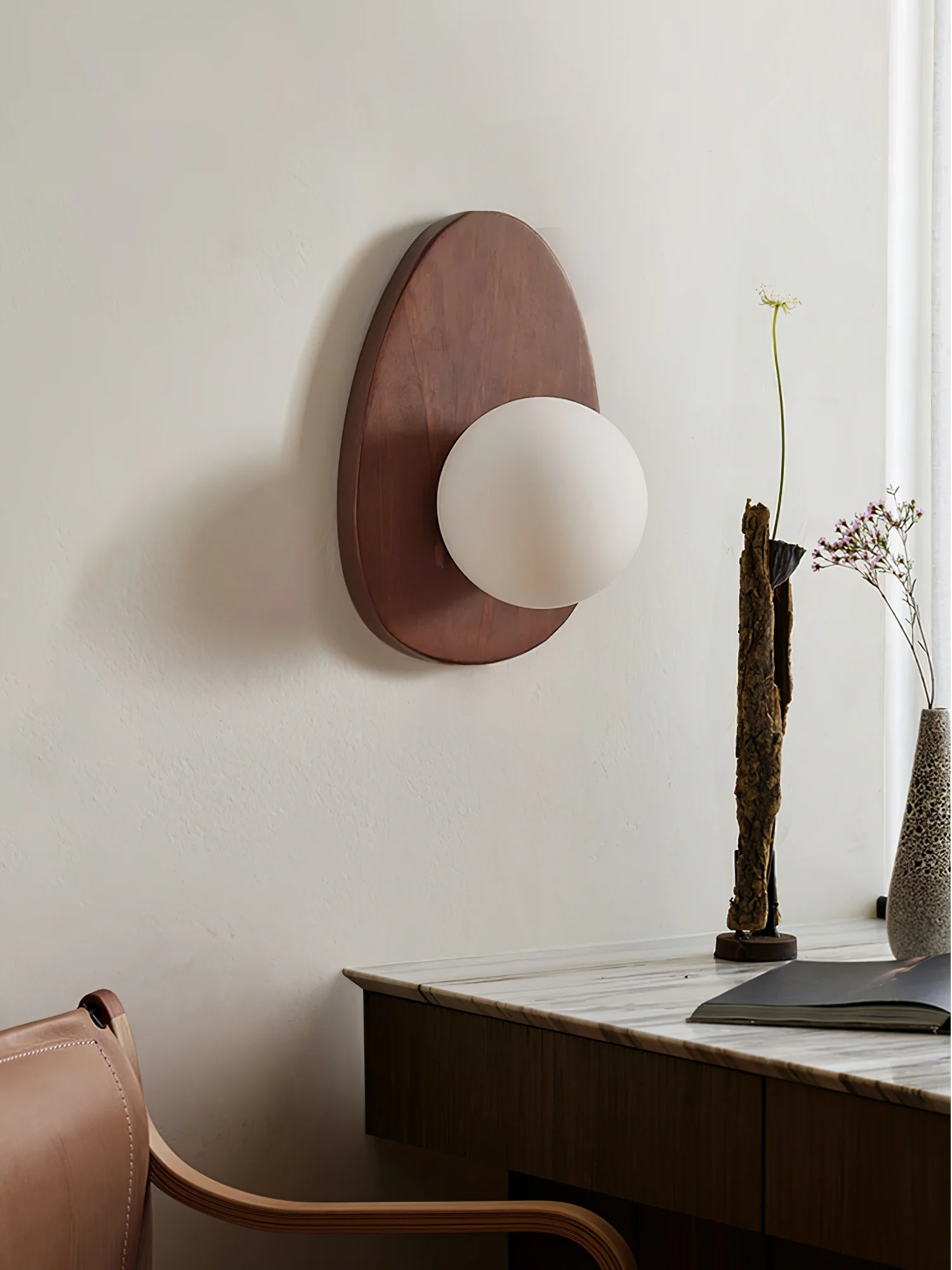 Настенный светильник Orba Walnut - ∅18см x 28см, орех