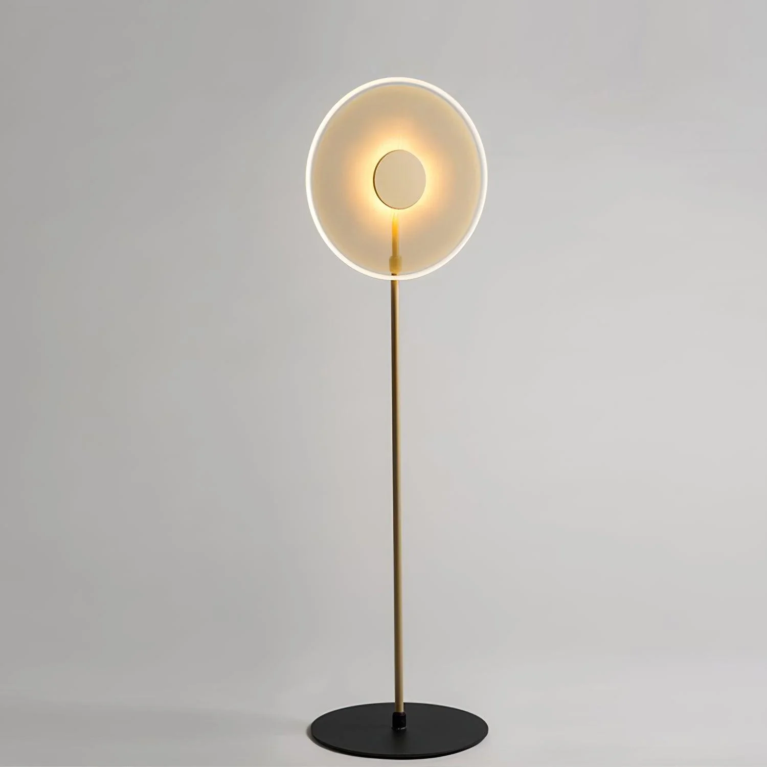 Luxora Floor Lamp - ∅ 14.9″ x H 59″ / Black / US plug