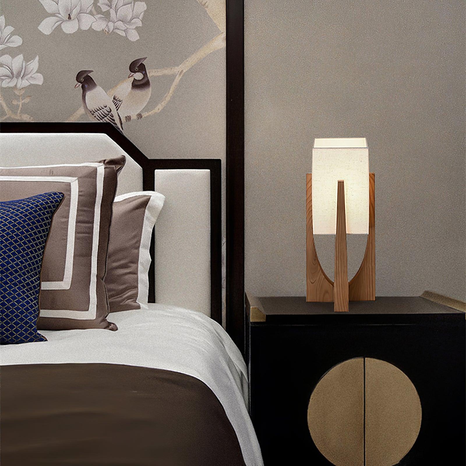 Fairbanks Floor Lamp - ∅ 9.1″ x H 20.5″ / Dia 23 cm x H 52 cm / Dark wood color / AU plug