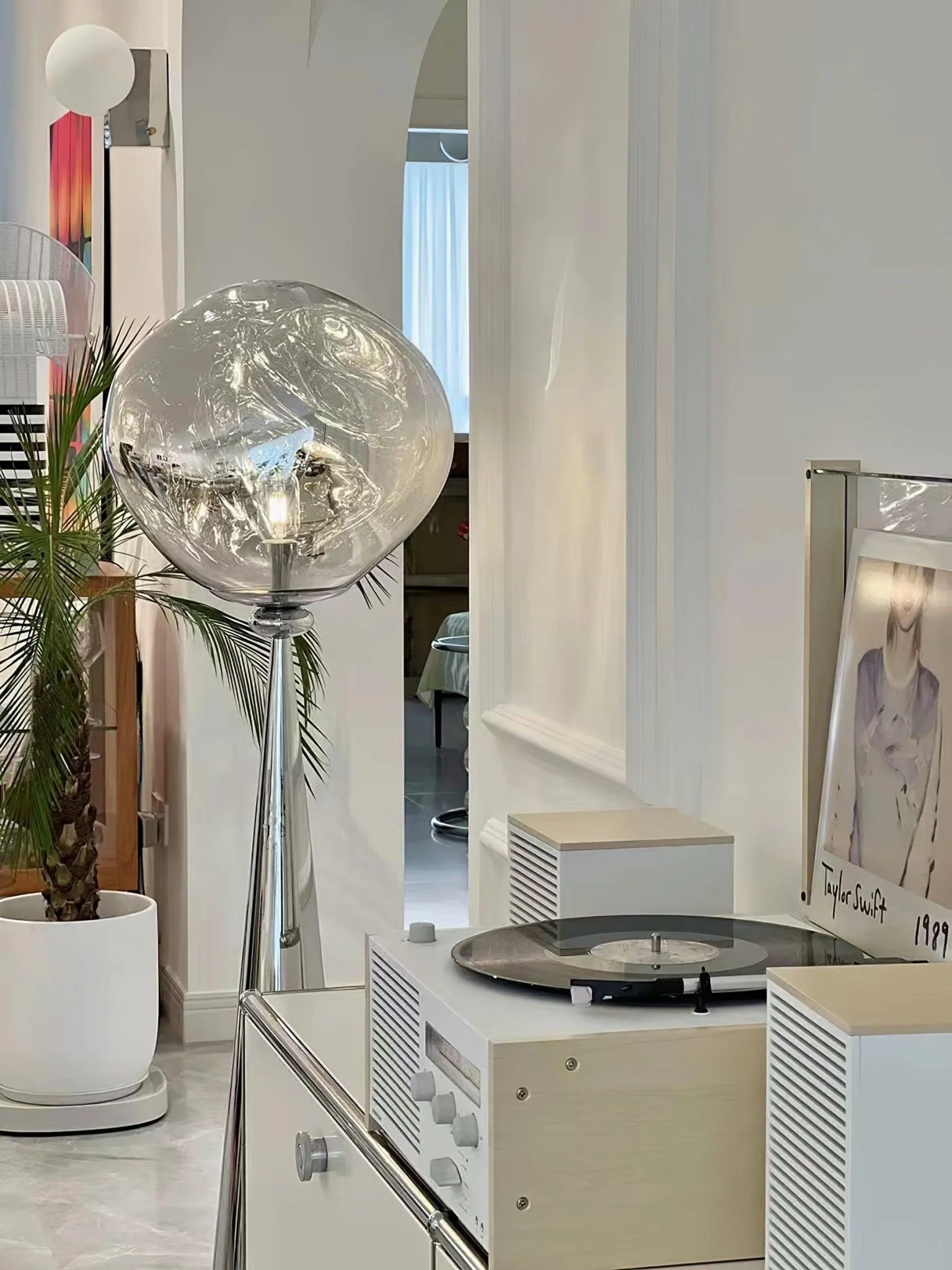 Cone Lava Floor Lamp - ∅ 17.7″ x H 61″ / Dia 45cm x H 155cm / Gold / AU plug
