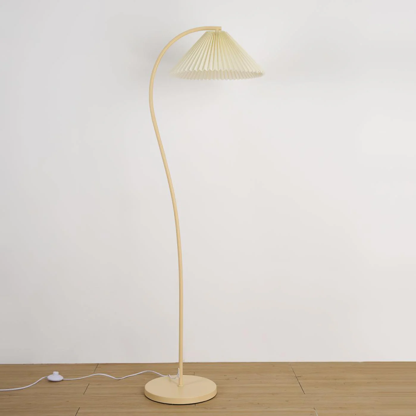 Crescini Pleated Floor Lamp - ∅ 11.8″ x H 59.8″/ Dia 30cm x H 152cm / Green & Light yellow / US plug