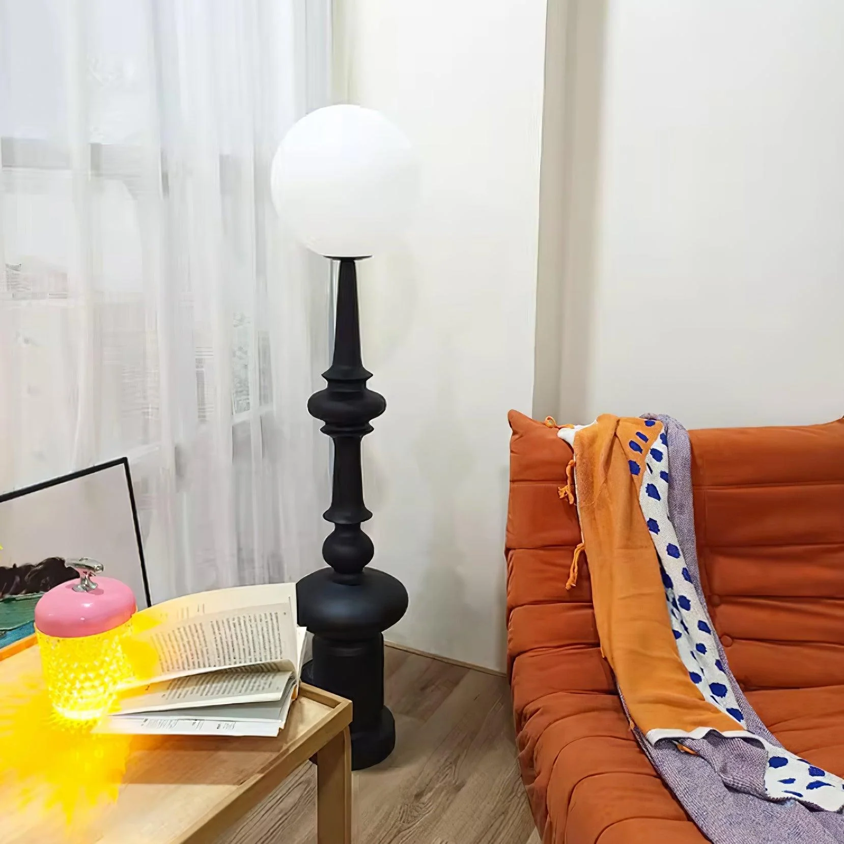 Roman Column Floor Lamp - ∅ 11.8″ x H 54.3″ / Dia 30cm x H 138cm / Black / US plug