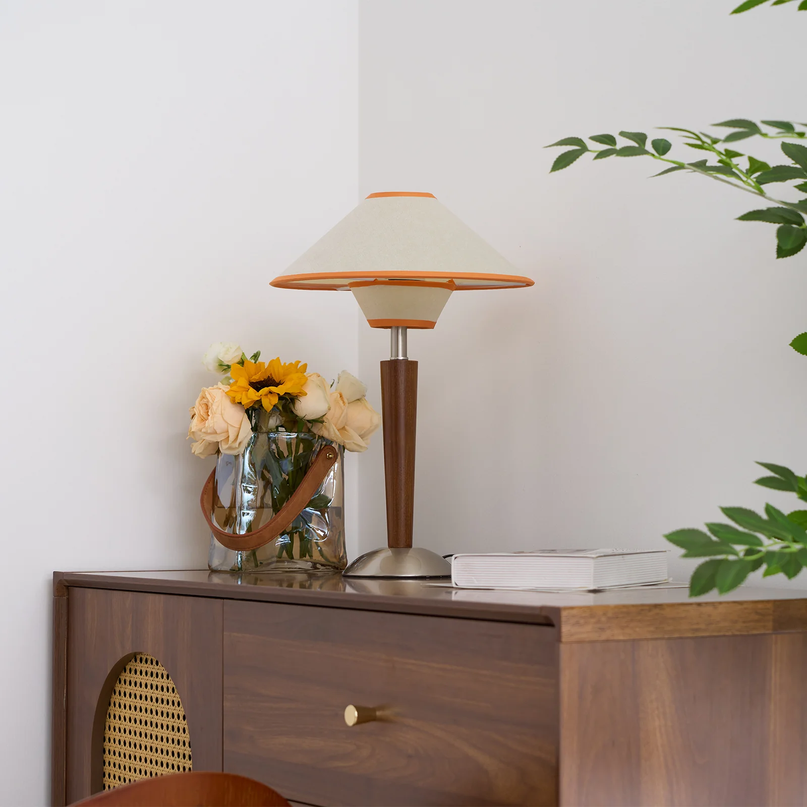 Настольный светильник Talonwood - ∅30см x 44см, белый, орех