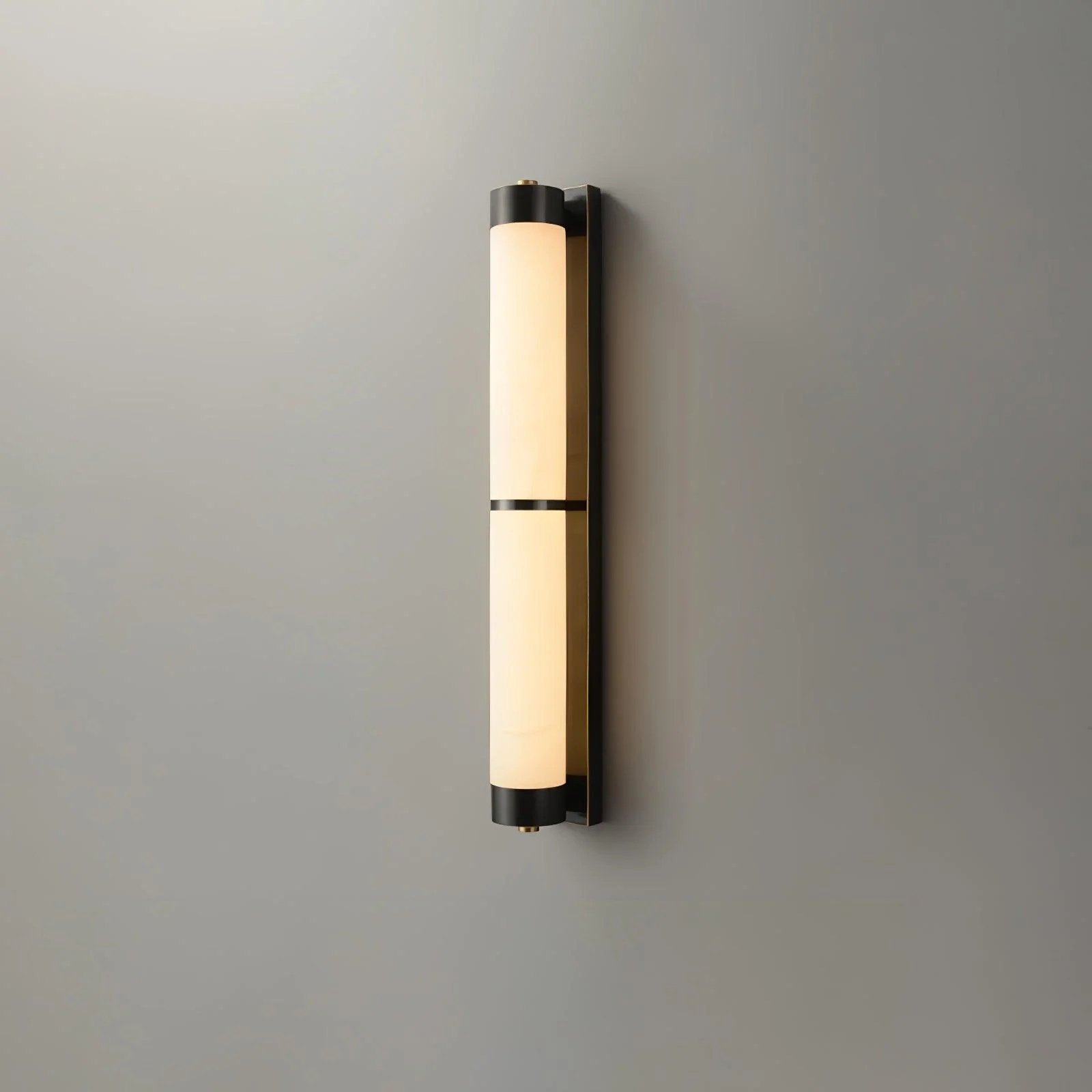 Настенный светильник Cylindra Alabaster Brass - модель B, ∅8см x 60см, черный, белый, холодный свет