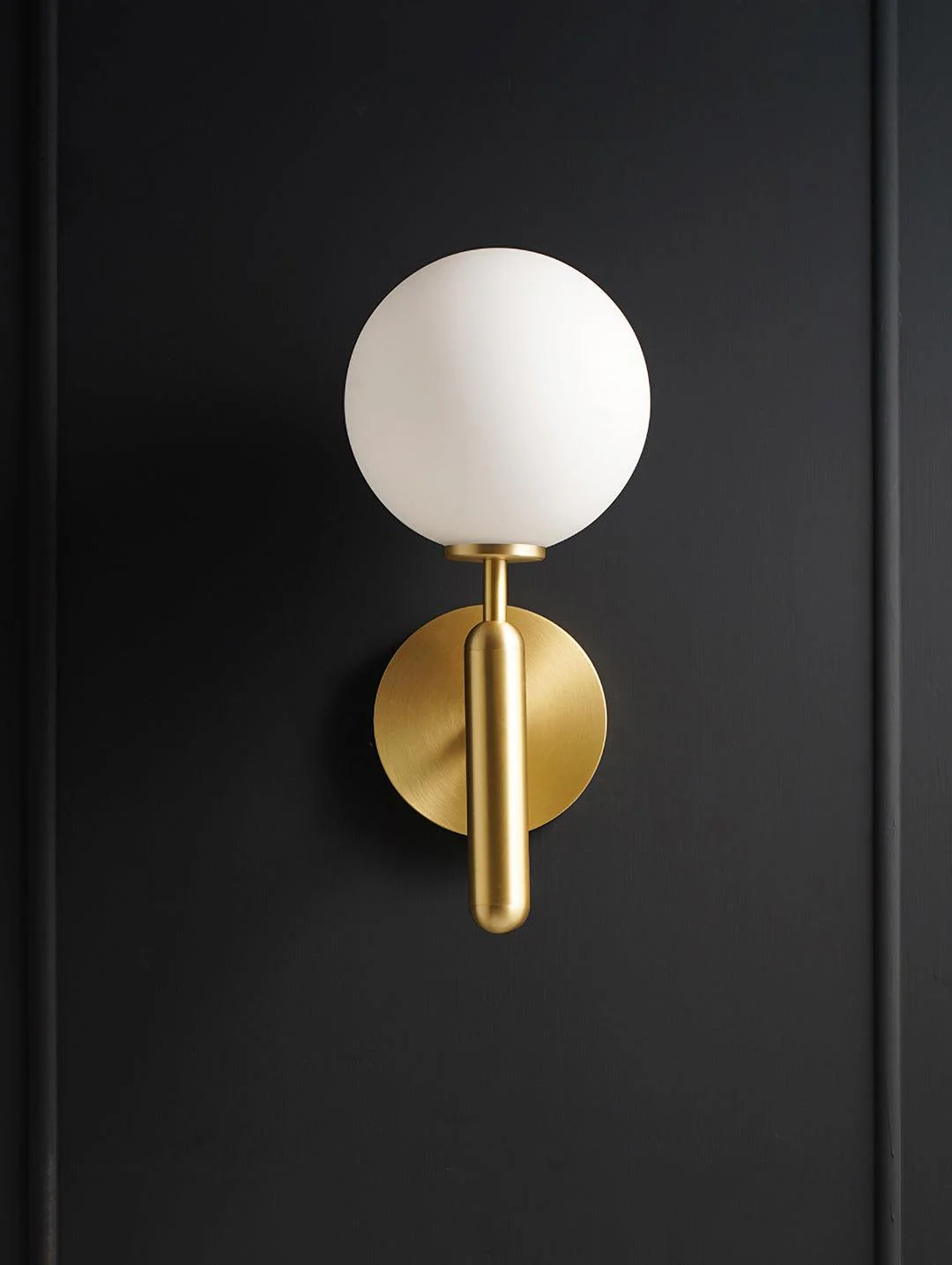 Nordica Wall Lamp - ∅ 5.9″ x H 13.4″ / Dia 15cm x H 34cm Set of 2 / Brass / White