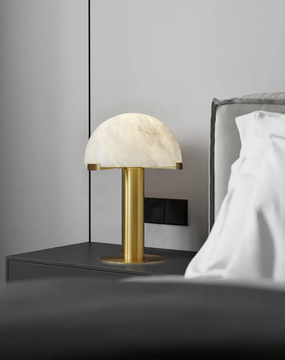 Настольный светильник Elegance Alabaster - ∅30см x 50см, золотой, белый, стекло