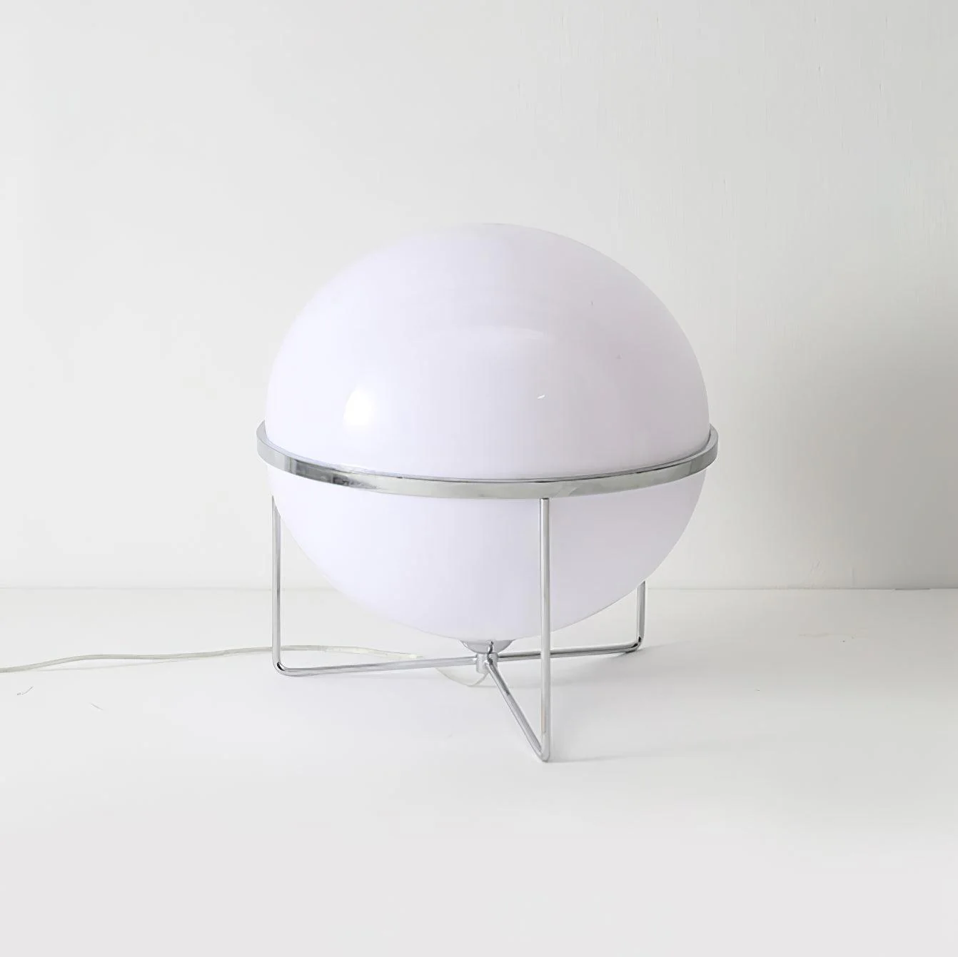 Yolk Table Lamp - ∅ 13.8″ x H 16.5″ / Dia 35cm x H 42cm / Yellow / UK plug