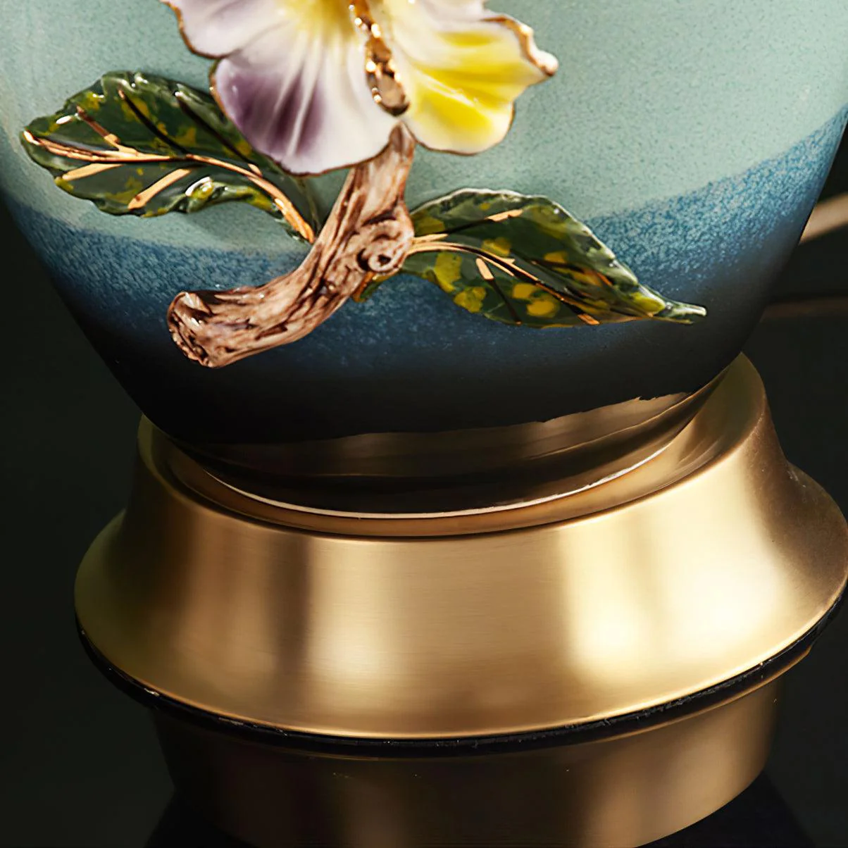 Ceramic Pattern Table Lamp - ∅ 14.1″ x H 24.8″/ Dia 36cm x H 63cm / Blue & White / US plug