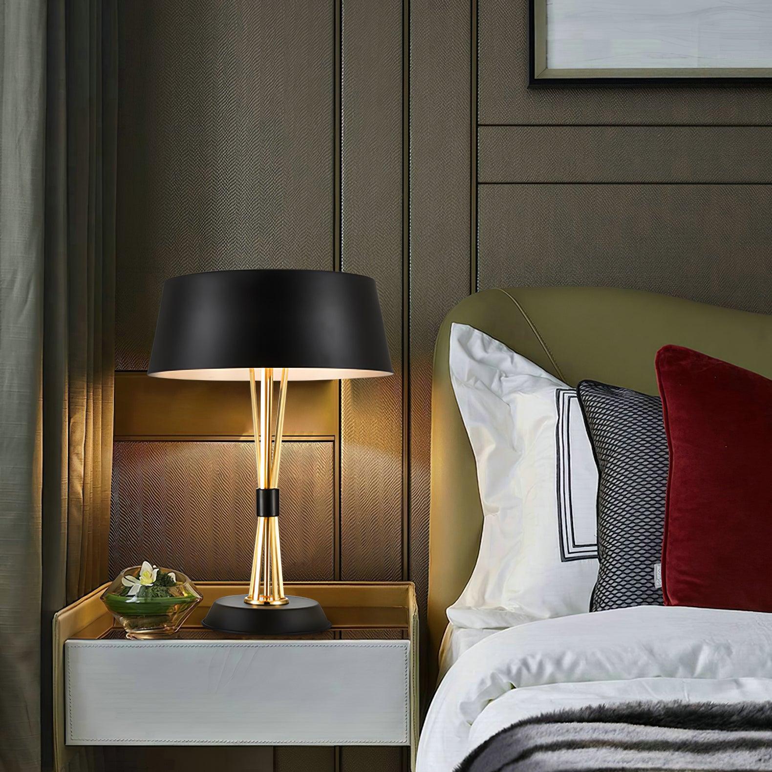 Lowrider Table Lamp - ∅ 13.7″ x H 18.8″ / Dia 35cm x H 48cm / White / US plug