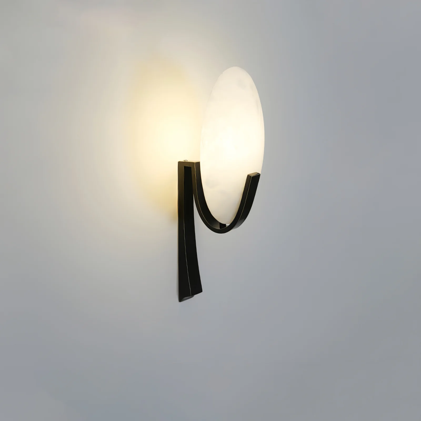 Alice Alabaster Wall Lamp - ∅ 7.9″ x H 19.7″ / Black & Warm Light / Set Of 2
