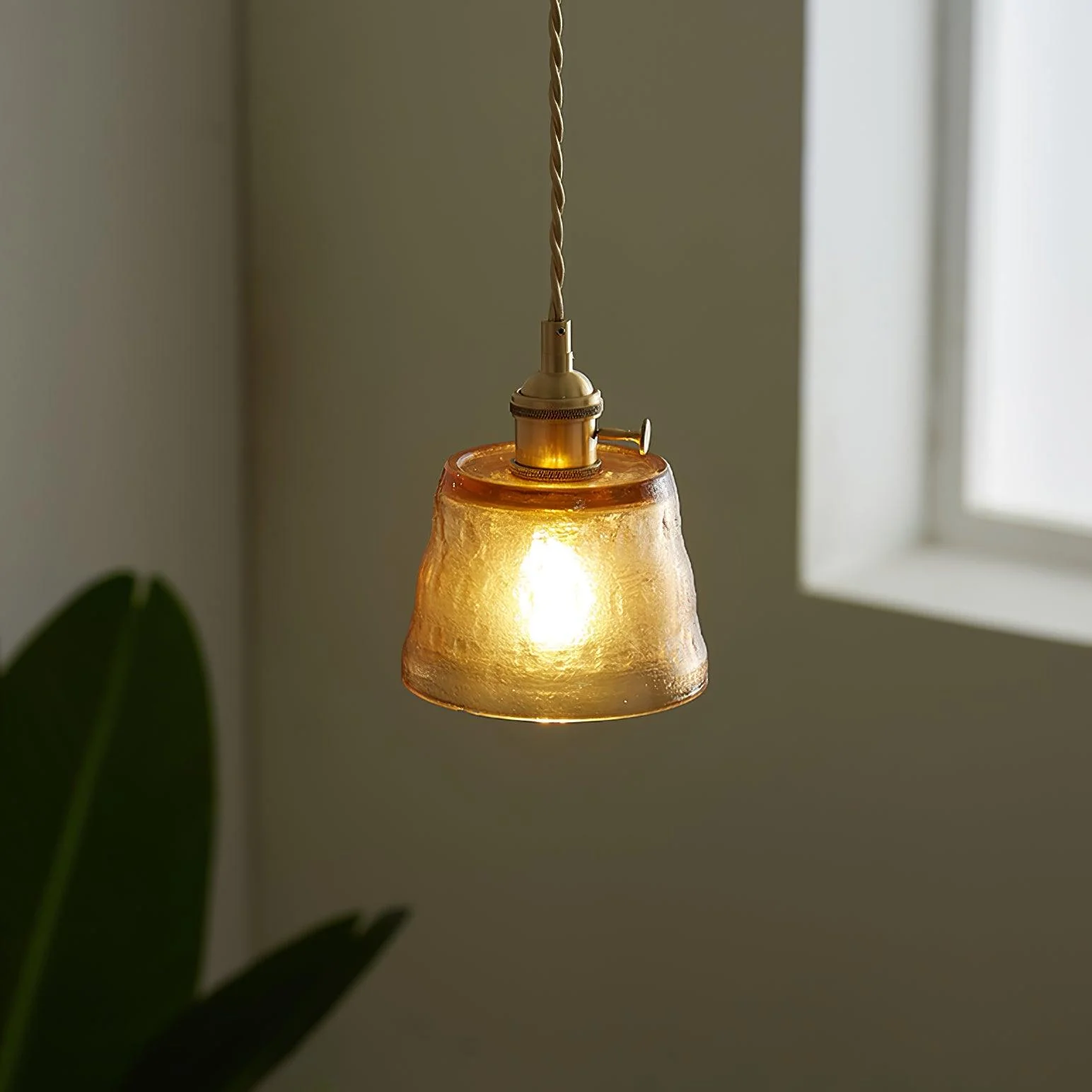 Подвесной светильник Glass Cup - модель D, ∅ 17см x 14см, латунь