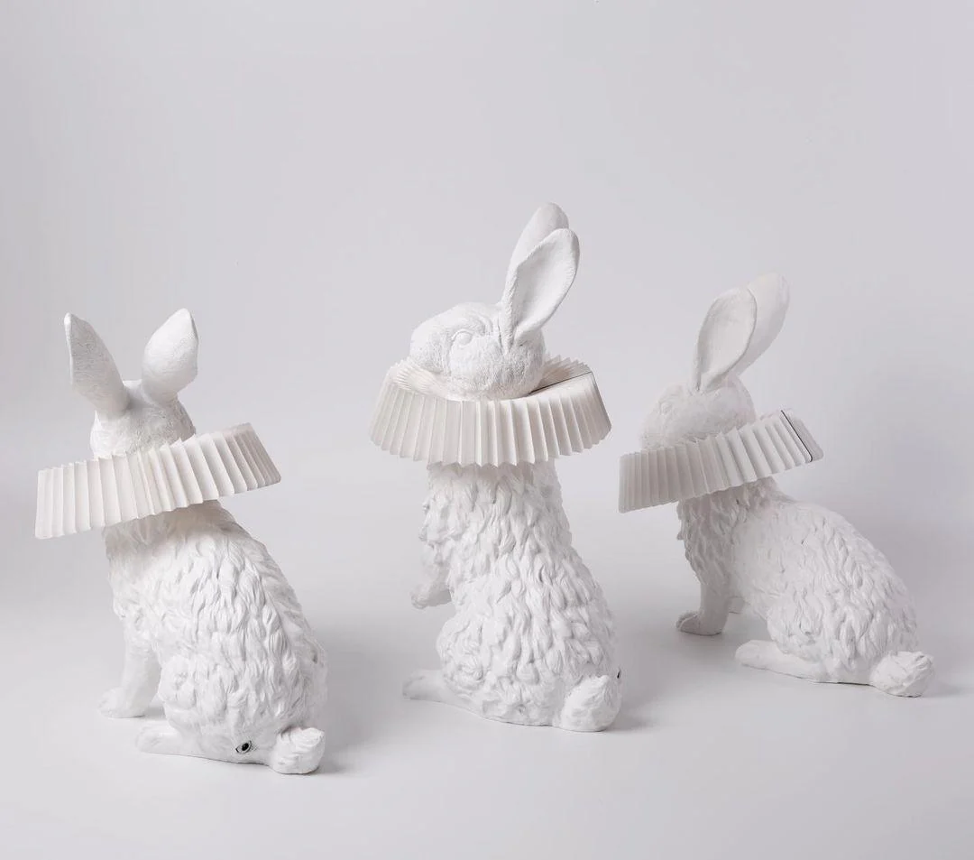 Rabbit X Table Lamp - Sit: ∅ 11.8″ x H 12.6″ / Cool Light / UK plug