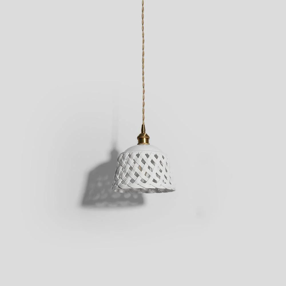 Подвесной светильник Openwork Ceramic Pendant Swag - 2 подвеса ∅15см x 10см, латунь, белый