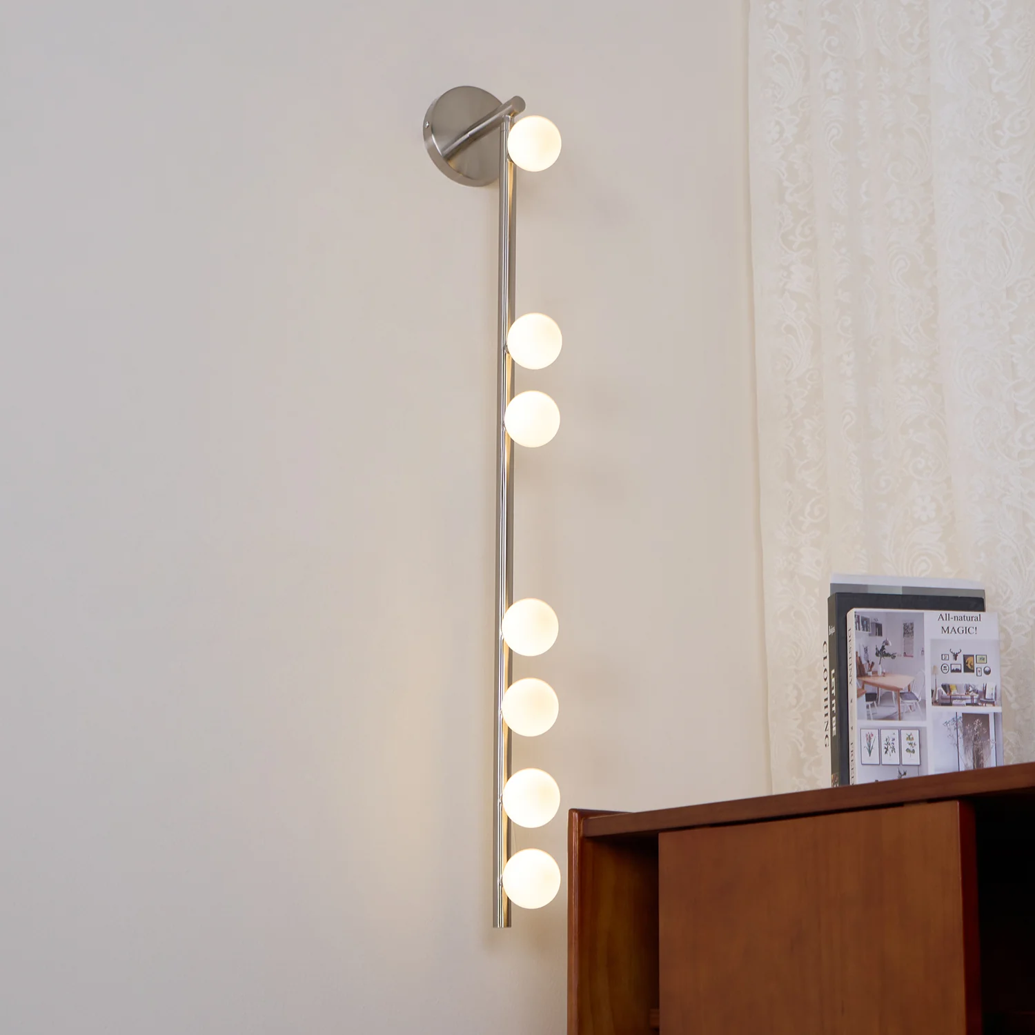 Настенный светильник Brass Glass Tube - 7 источников света ∅12см x 100см, античная латунь, белый