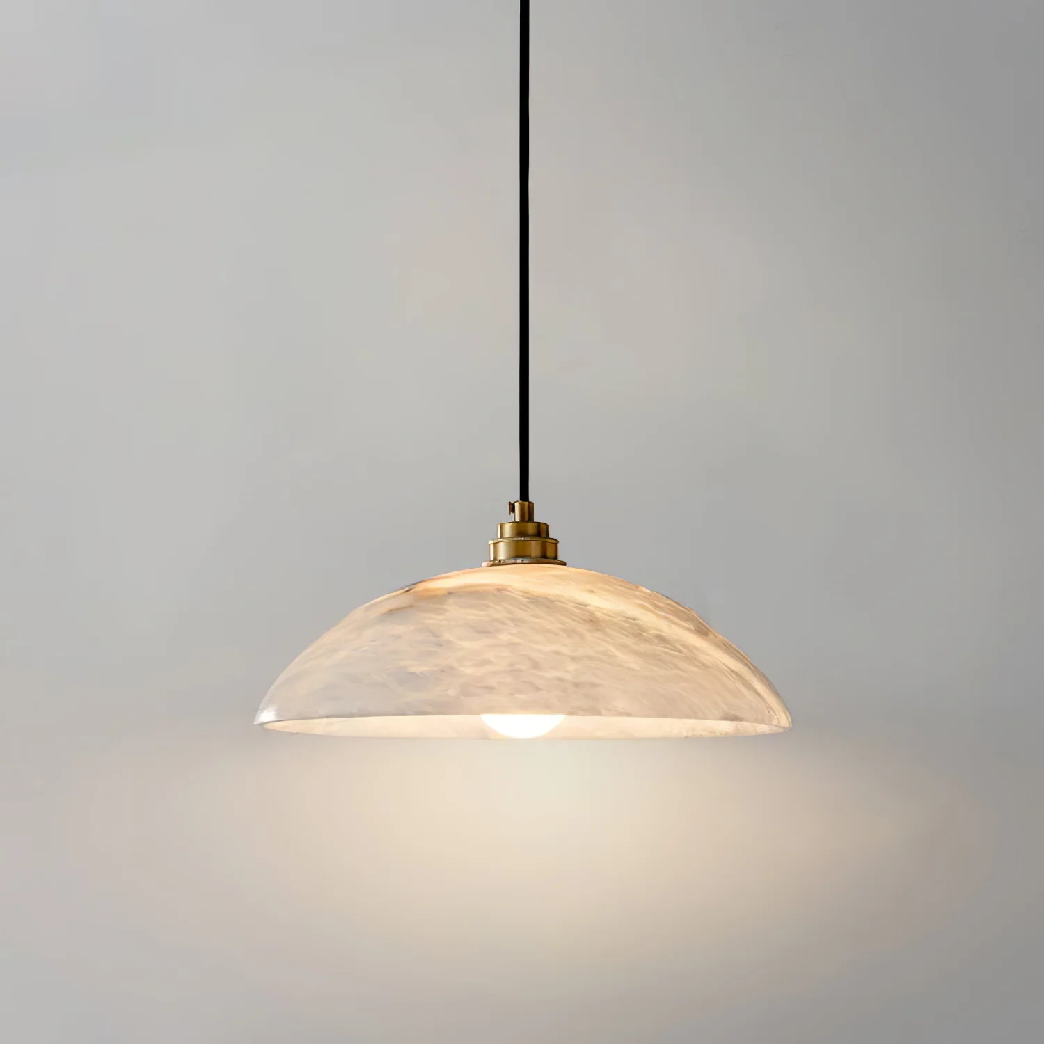 Подвесной светильник Alabaster Dome - ∅40см x 8см, латунь, белый