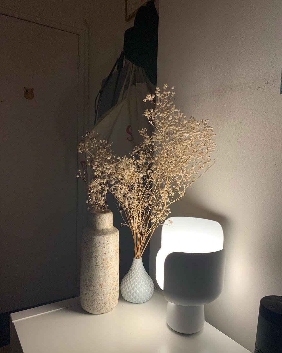 Настольный светильник Petals Glass - ∅15см x 24см, белый