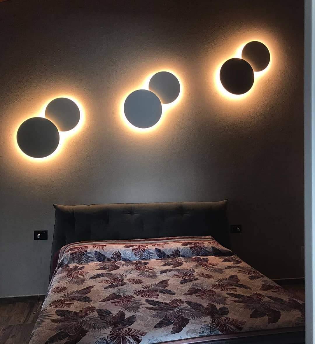 Geometric Disc Wall Lamp - Dia 28cm x H5cm set of 2 / White / Warm white