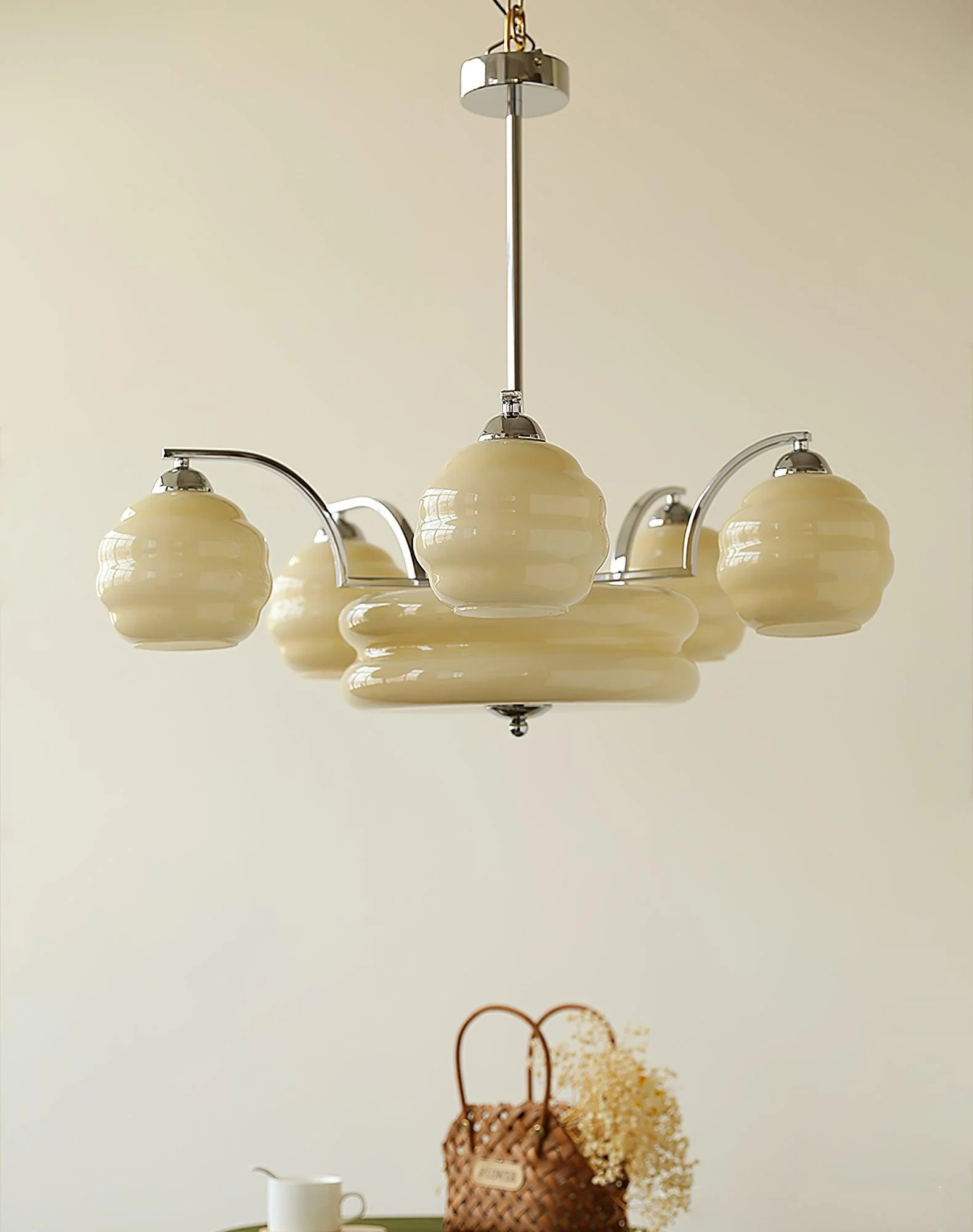 Люстра Art Deco Vintage - 3+1 плафона ∅62см x 28см, золотой, белый