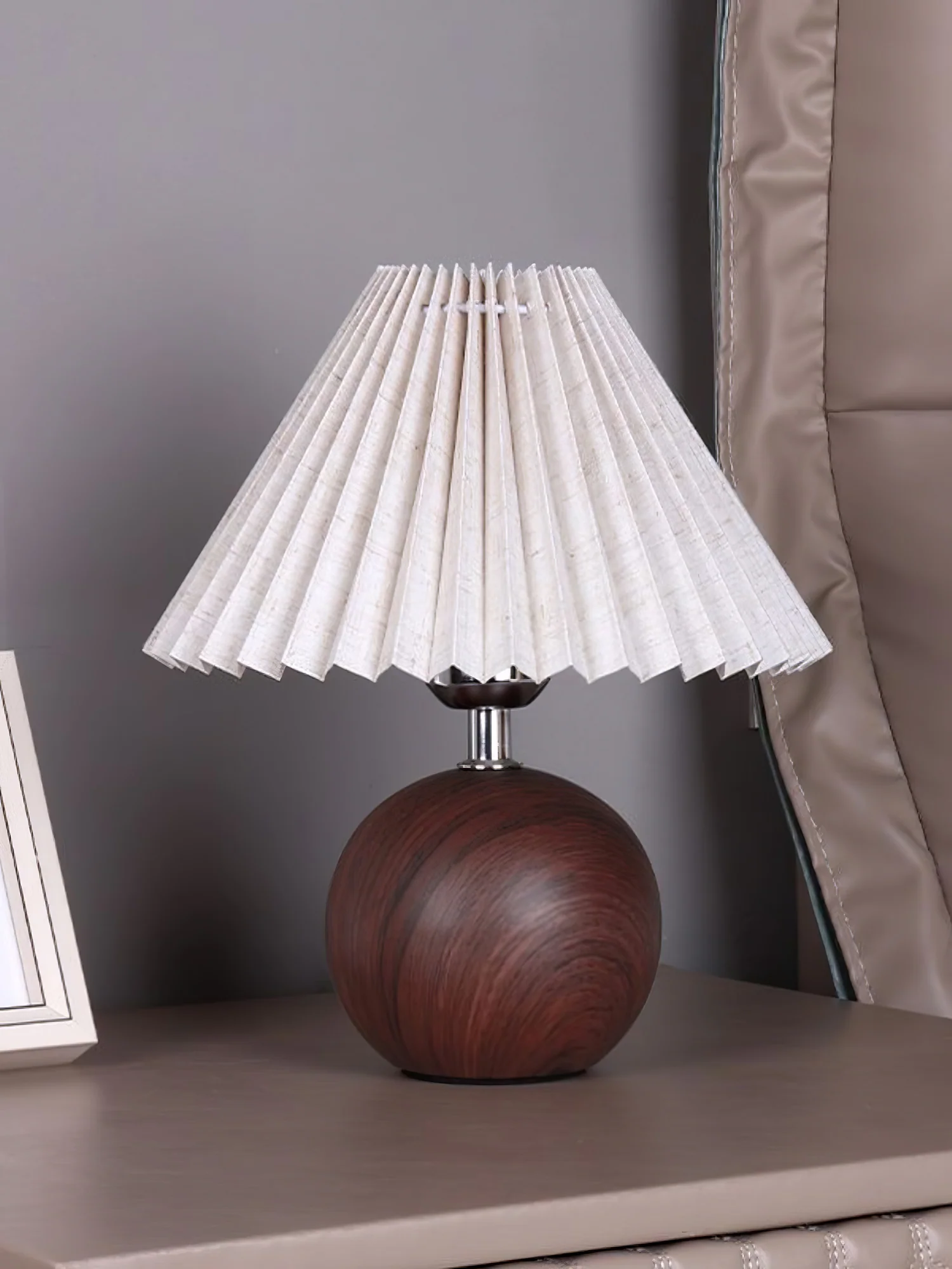 Настольный светильник Wooden Pleated - ∅28см х 30см, натуральное дерево, бежевый