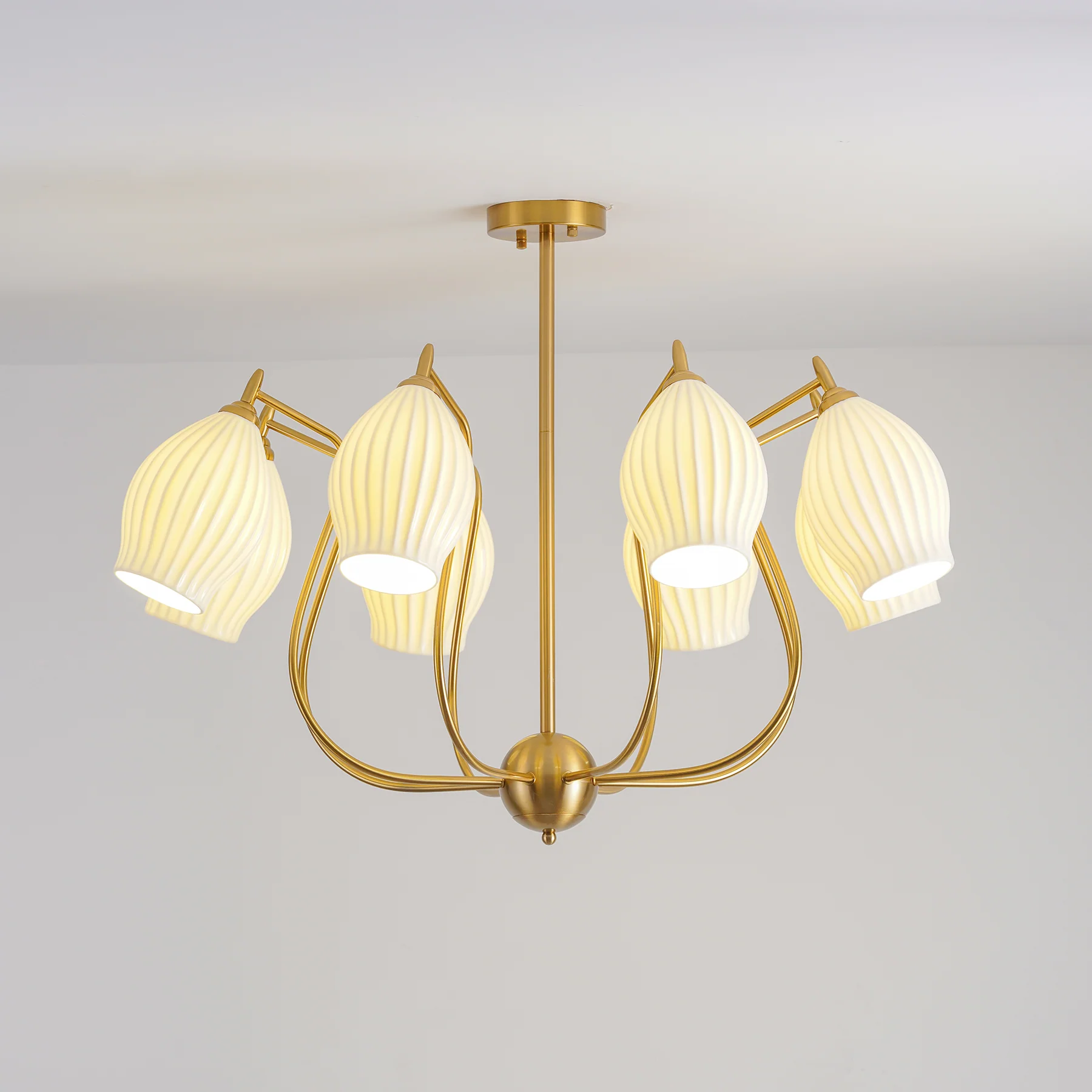 Люстра Ceramic Ribbed - 8 плафонов ∅90см x 47см, песочный никель