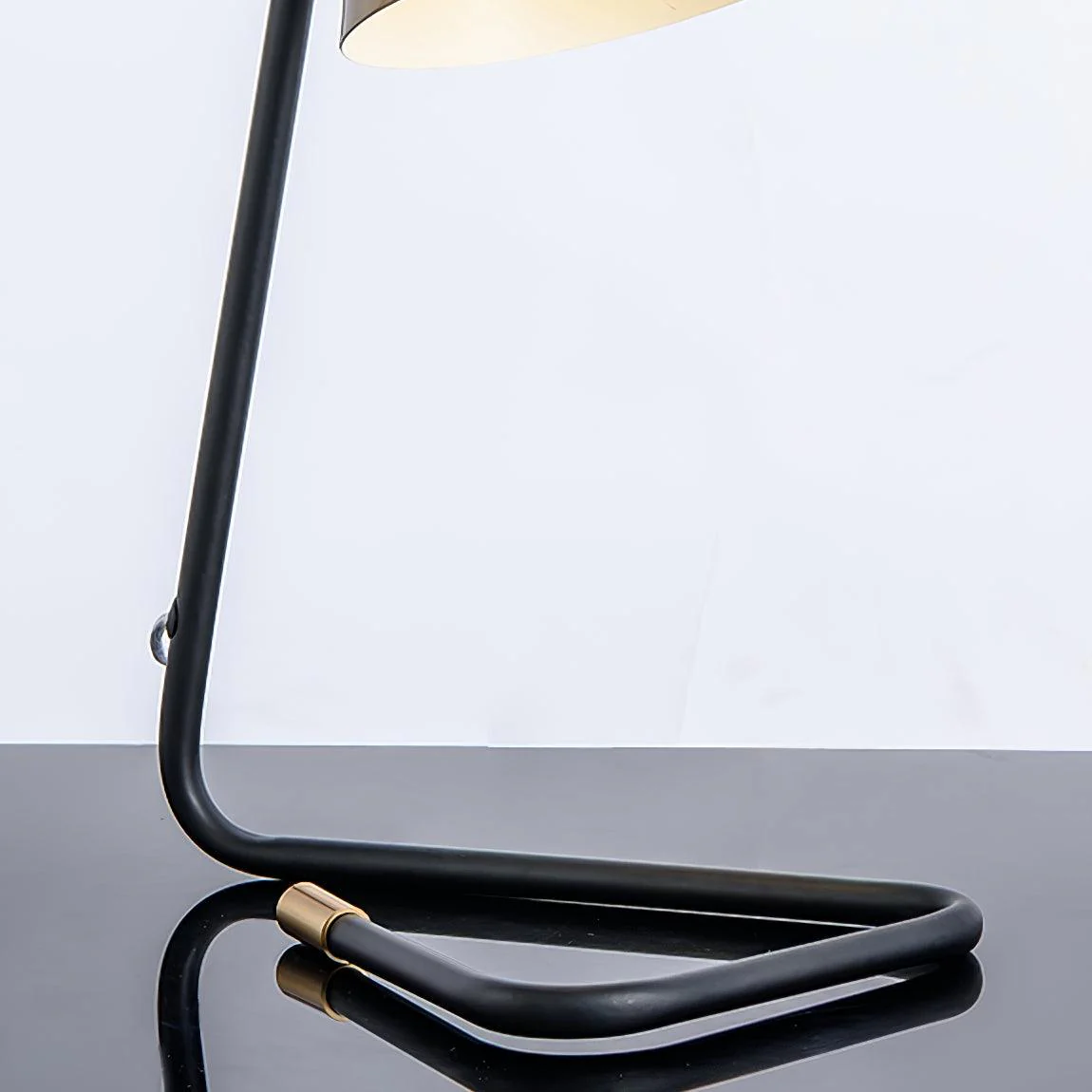 Miles Medium Table Lamp - ∅ 15″ x H 26.8″ / Dia 38cm x H 68cm / Black+Gold / UK plug