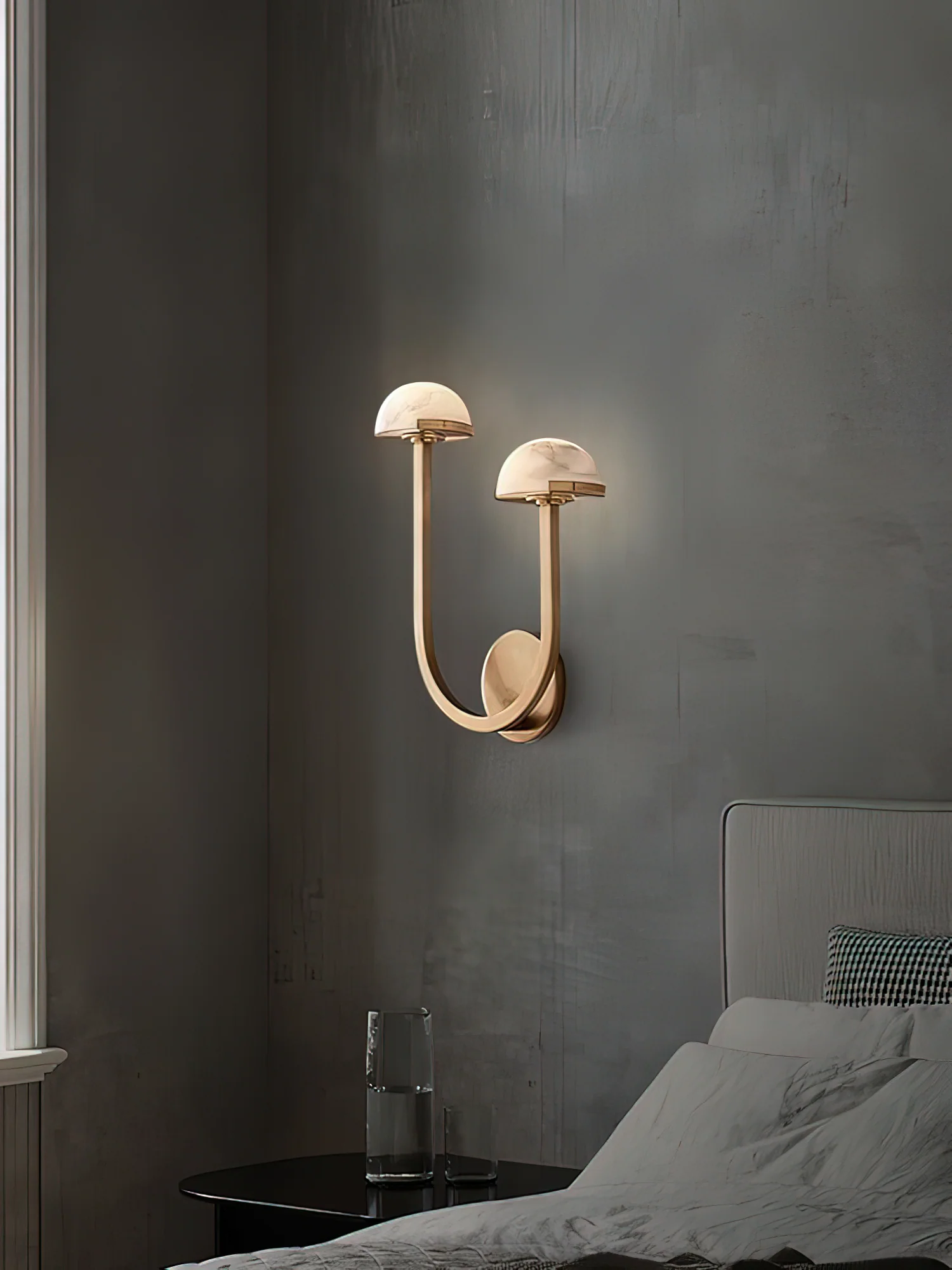 Настенный светильник Mushroom Alabaster - правый ∅31см x 38см, черный, теплый свет