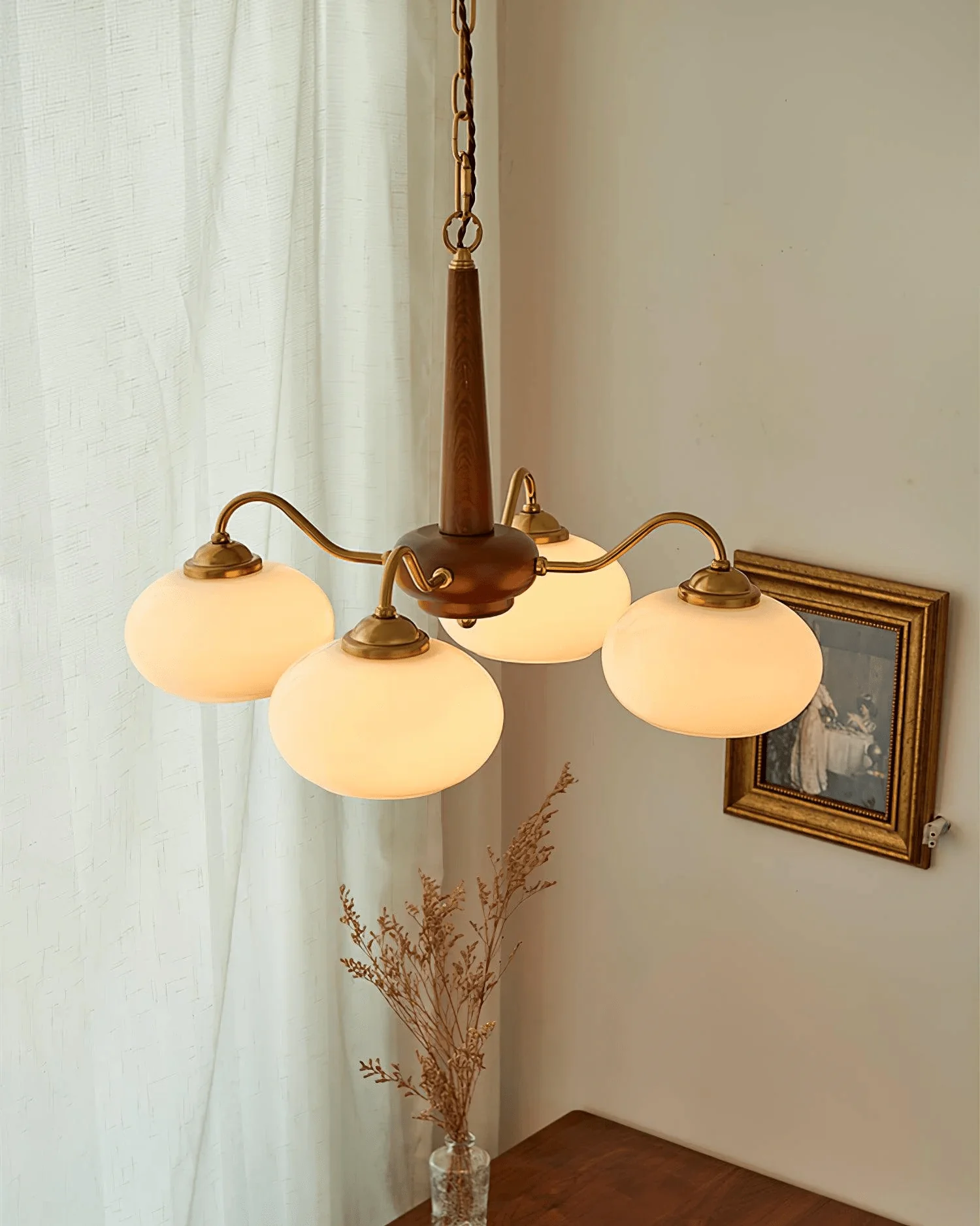 Люстра Persimmon - 6 плафонов ∅66см x 38см, орех, латунь, белый