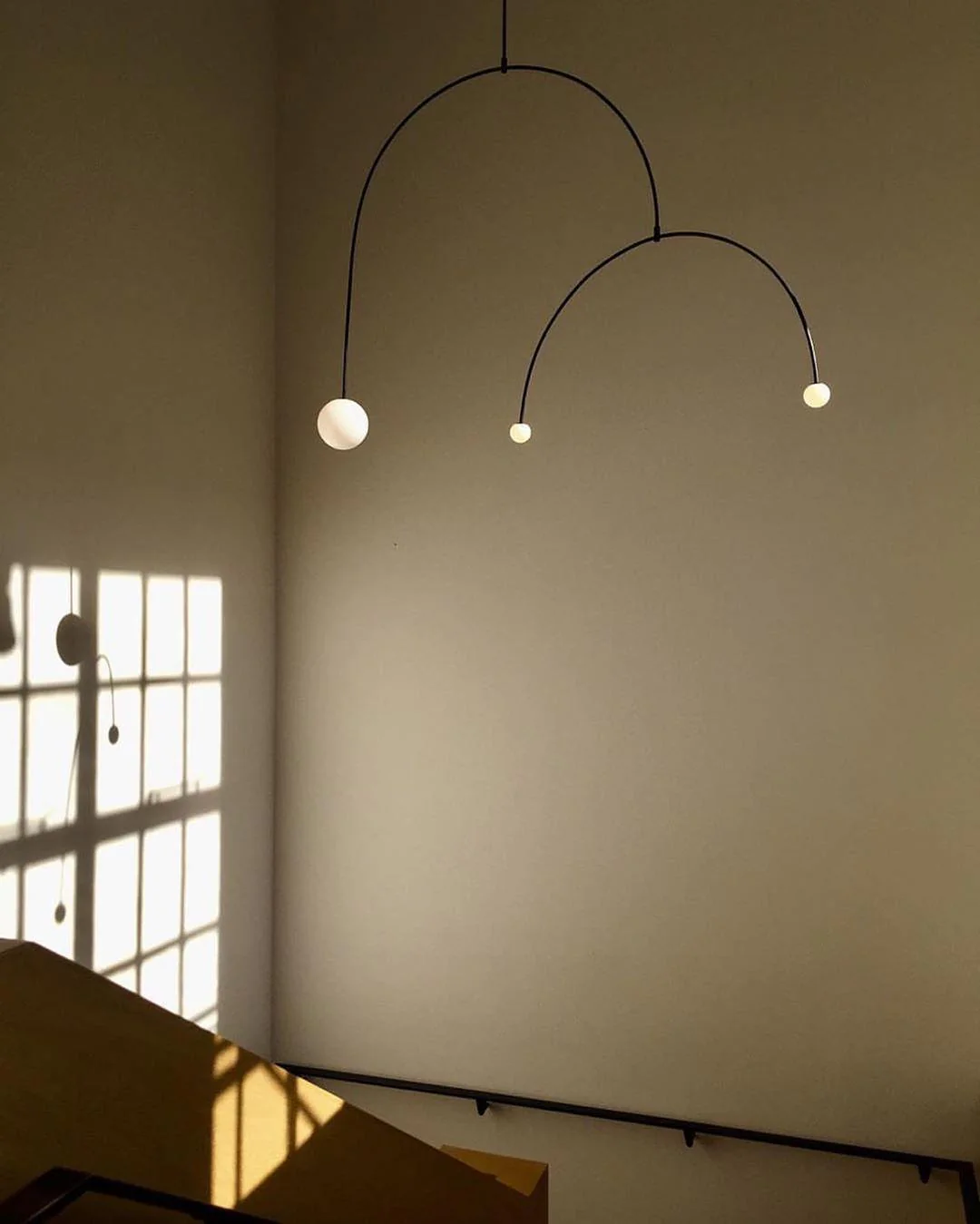 Люстра Mobile Chandelier - 3 подвеса, черный