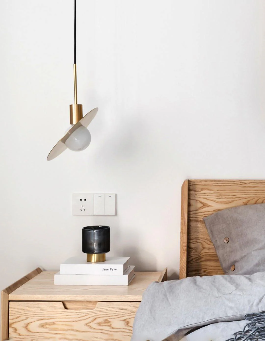 Подвесной светильник Saturne Suspensions - ∅20см x 28см, латунь