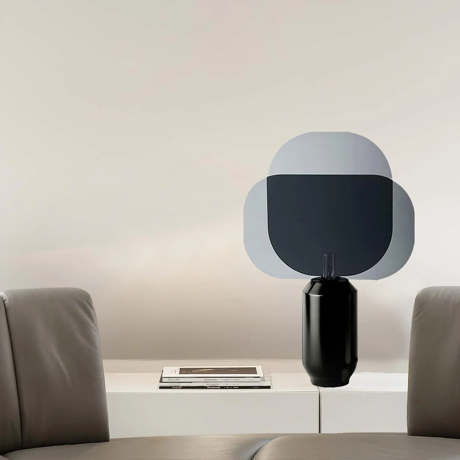 Bery Table Lamp - ∅ 13.7″ x H 20.4″ / Dia 35cm x H 52cm / Black+ Smoke gray / UK plug