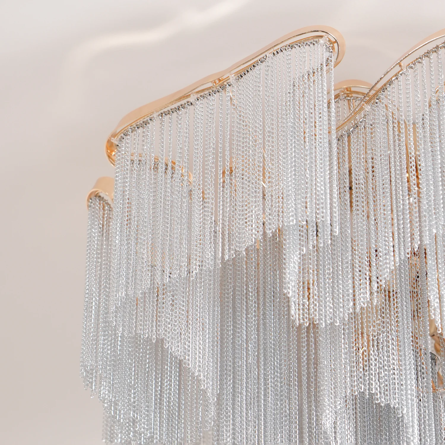 Потолочный светильник Modern Tassel - ∅60см х 70см, золотой, серебряная цепь