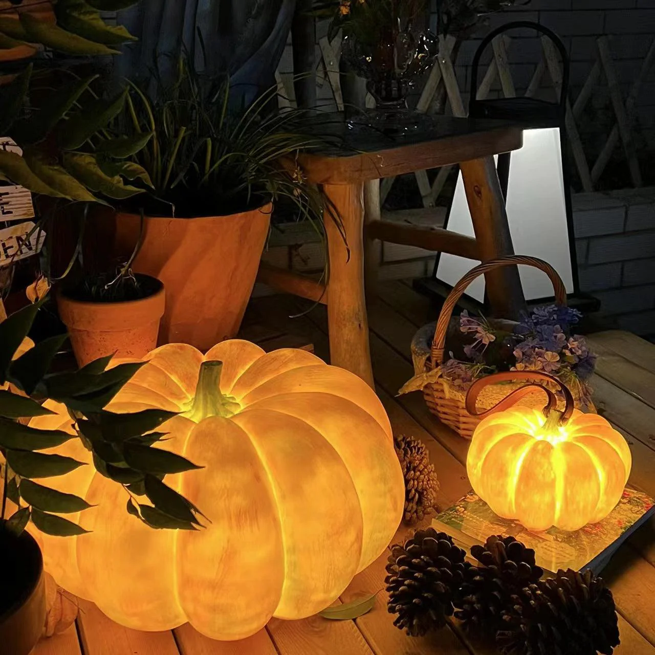Настольный светильник Portable Pumpkin Built-in Battery - ∅18см x 12см, желтый, USB