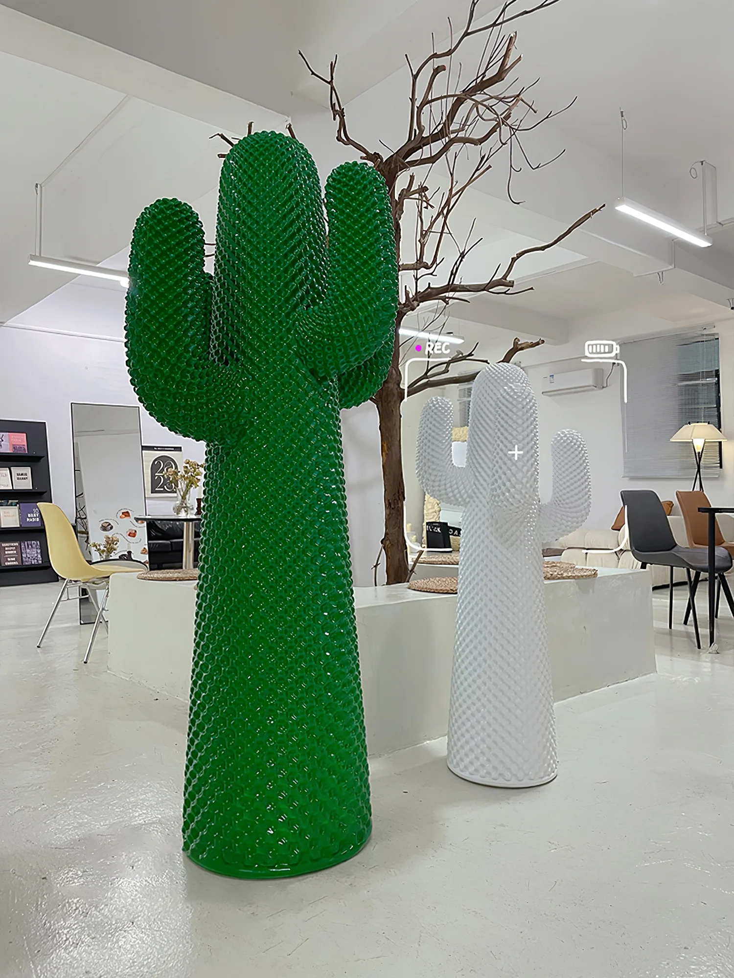 Вешалка для одежды Mello Sculptural Cactus - ∅65см x 60см x 150см, белый