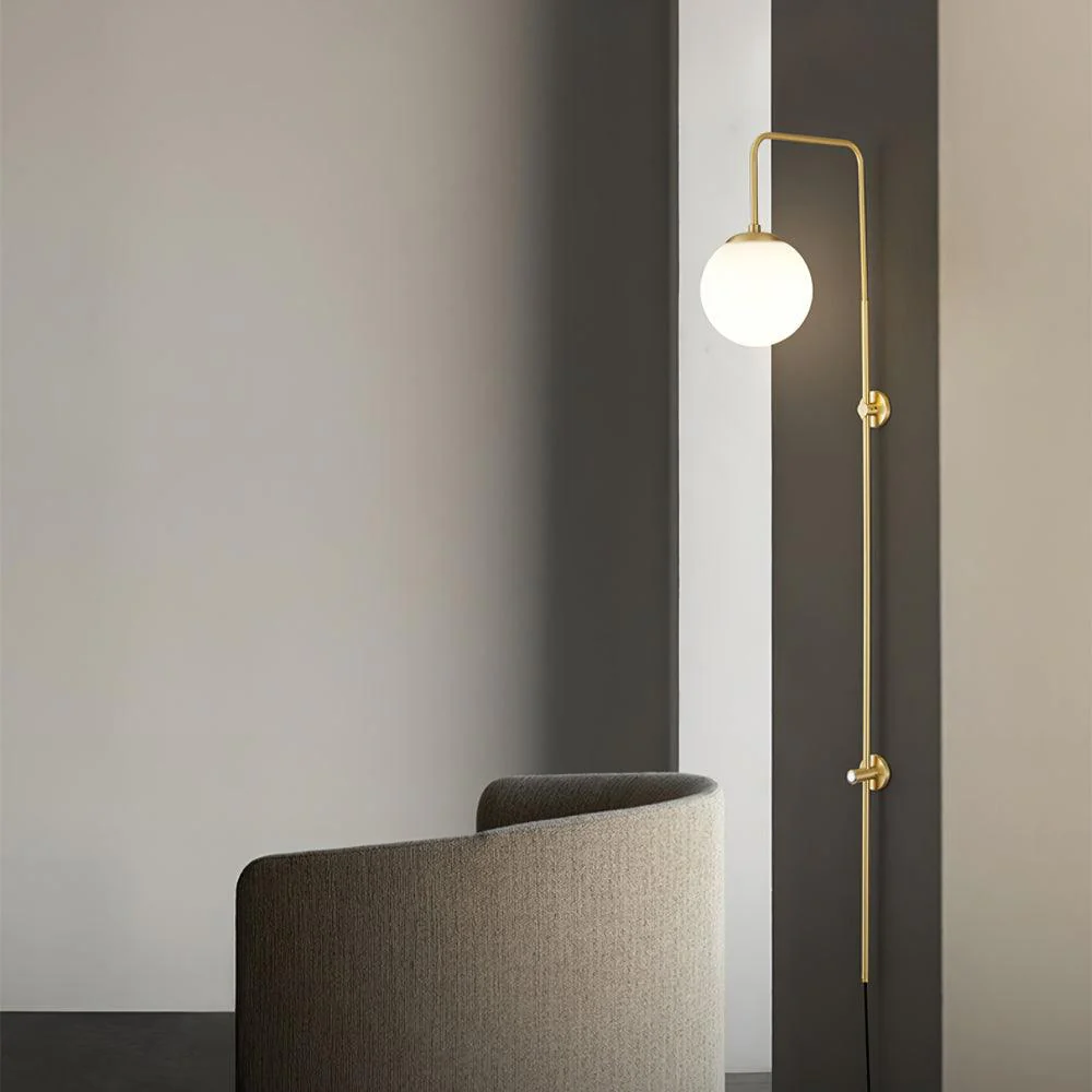 Настенный светильник Globe Brass Plug-in - ∅15см х 120см, золотой, белый