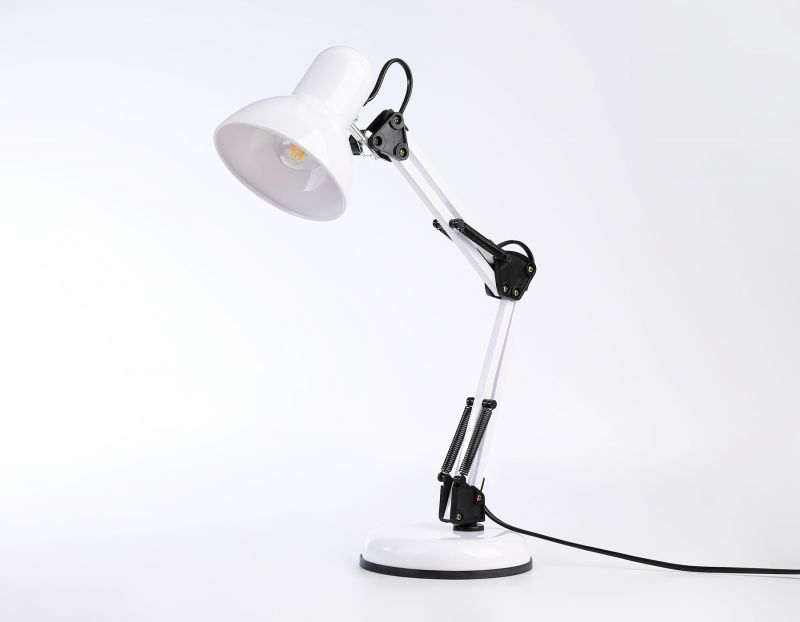Настольная лампа со сменной лампой E27 Ambrella DESK DE DE7713