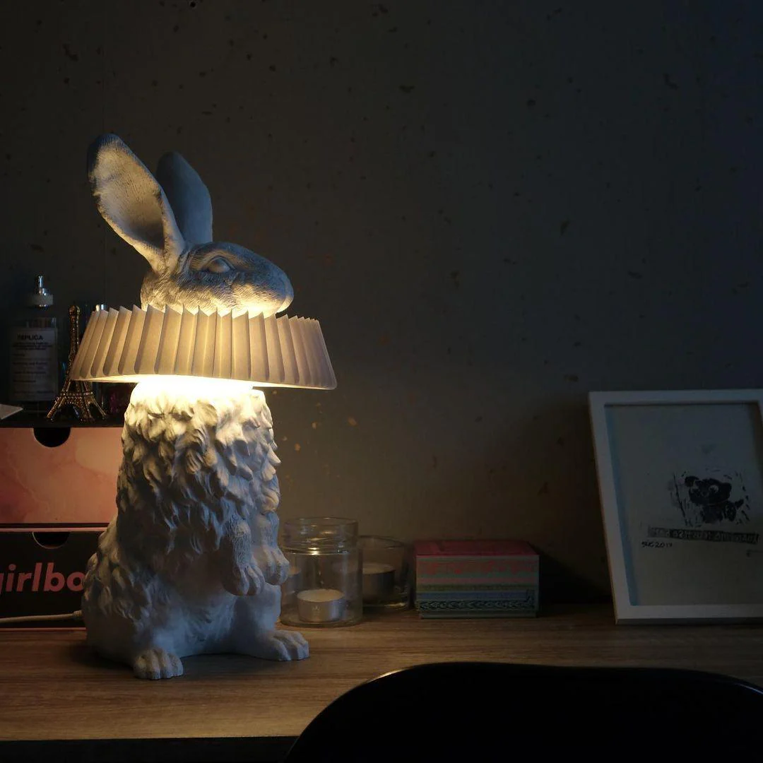 Rabbit X Table Lamp - Sit: ∅ 11.8″ x H 12.6″ / Cool Light / UK plug