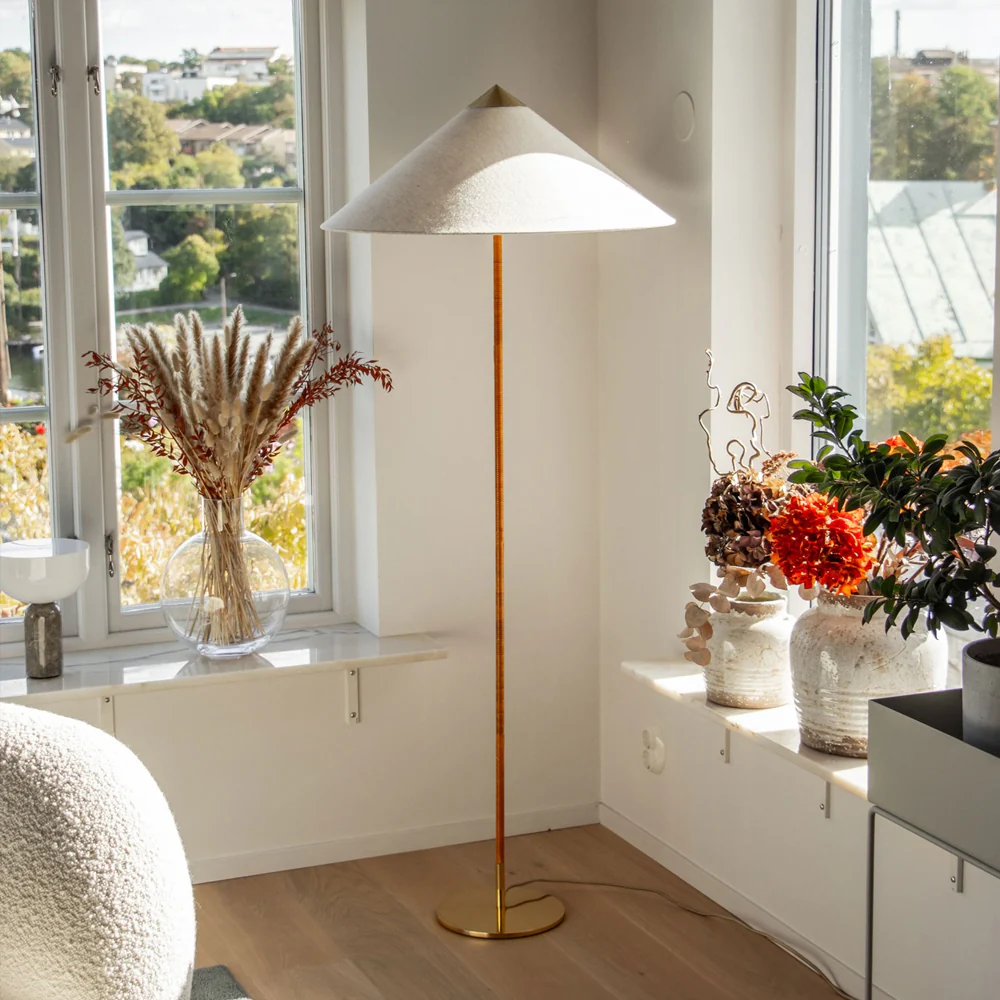 Tynell  Floor Lamp - ∅ 24.8″ x H 60.6″ / Dia 63cm x H 154cm / Natural rattan shade / UK plug