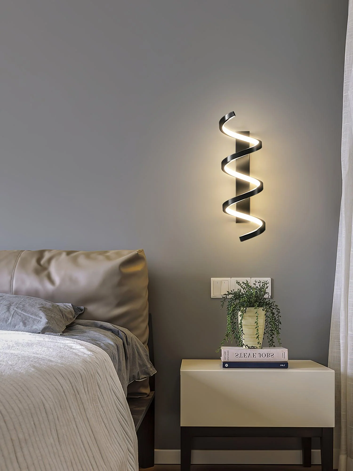 Spiral Wall Light - Set of 2 / Brass / Three-Color Changing Light
