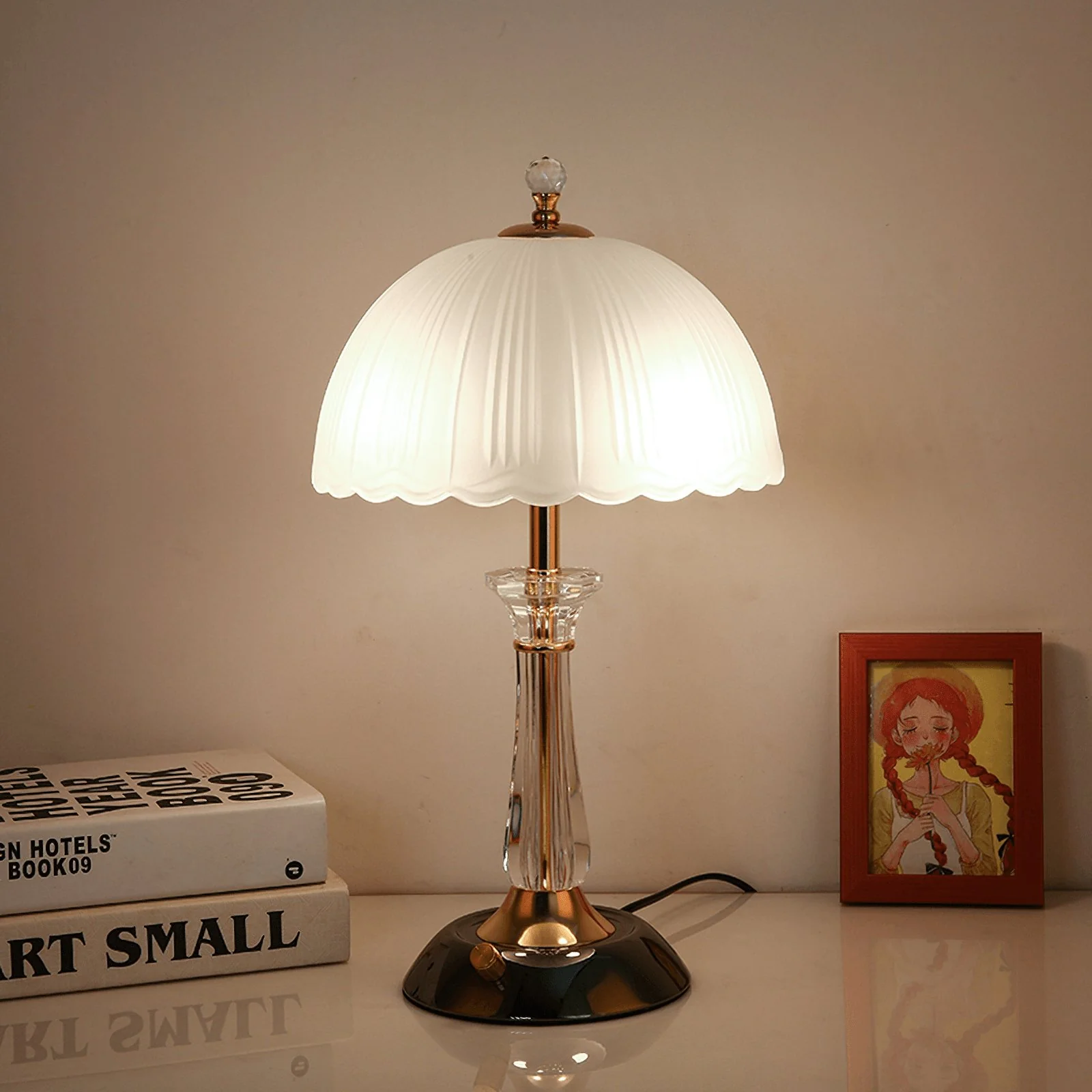 Domed Glass Table Light - ∅ 9.8″ x H 15.7″ / Dia 25cm x H 40cm / Black & Gold & Frosted white / UK plug