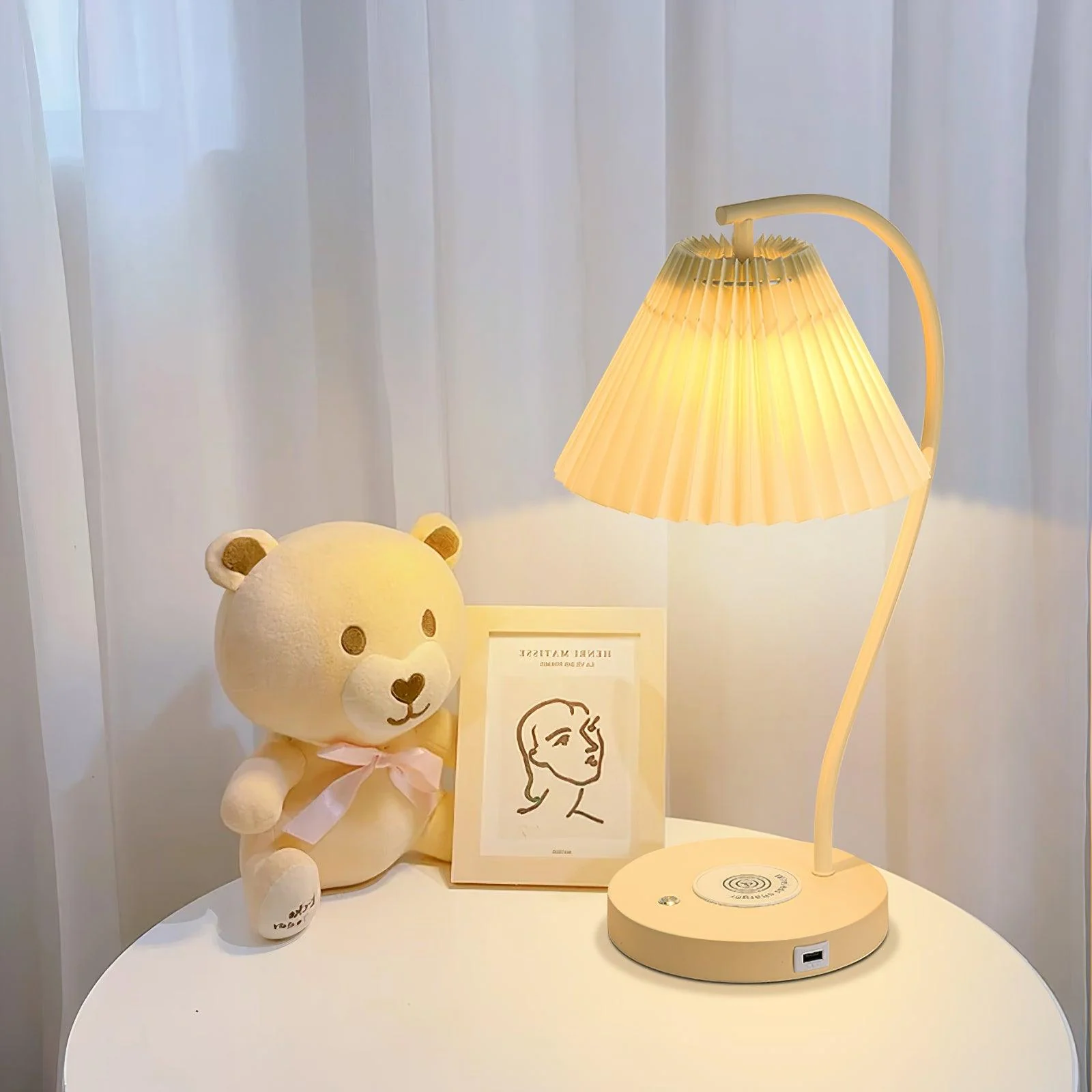 Crescini Pleated Table Lamp - ∅ 11.4″ x H 18.5″/ Dia 29cm x H 47cm / Cream & Light Yellow / US plug
