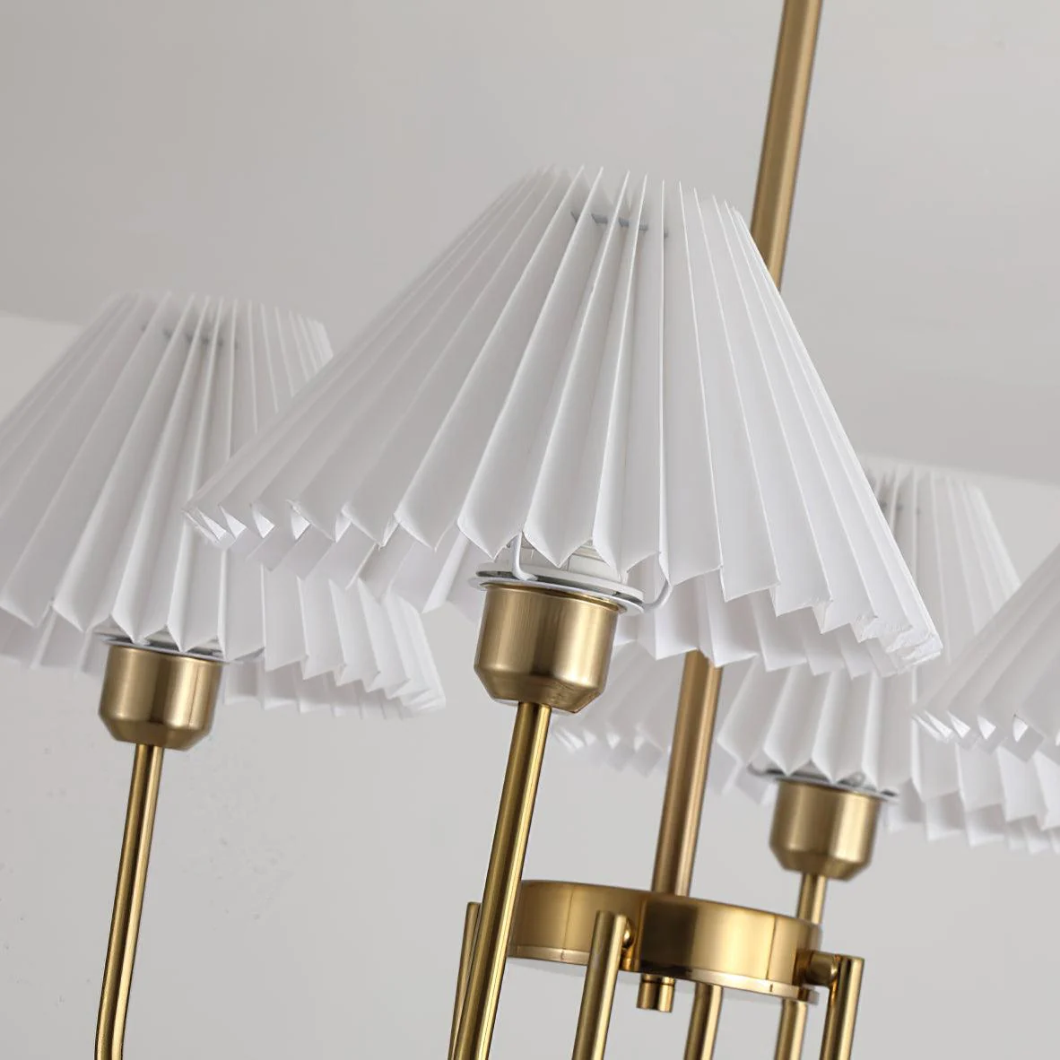 Люстра Lenore Pleated - 6 плафонов ∅92см x 60см, золотой