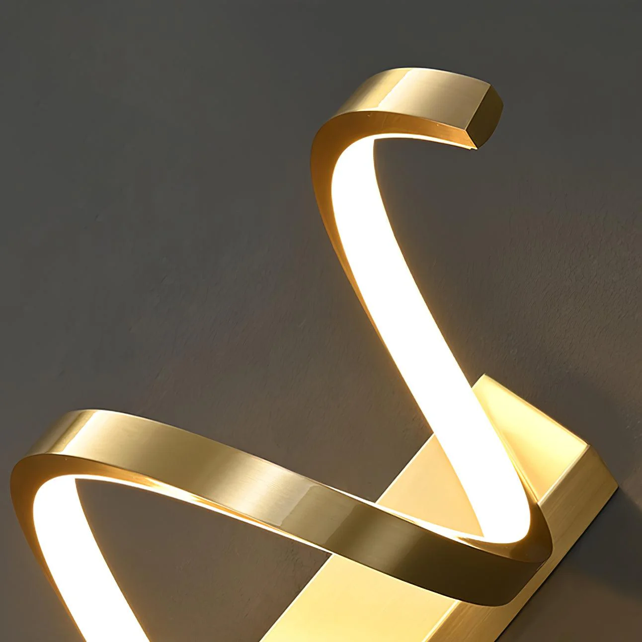Spiral Wall Light - Set of 2 / Brass / Three-Color Changing Light