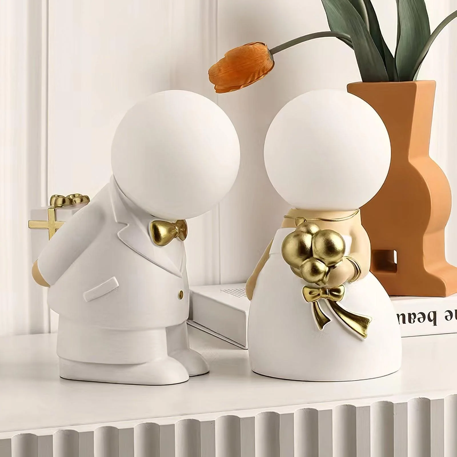 Wedding Decoration Built-in Battery - Madam ∅13см x 22см, белый